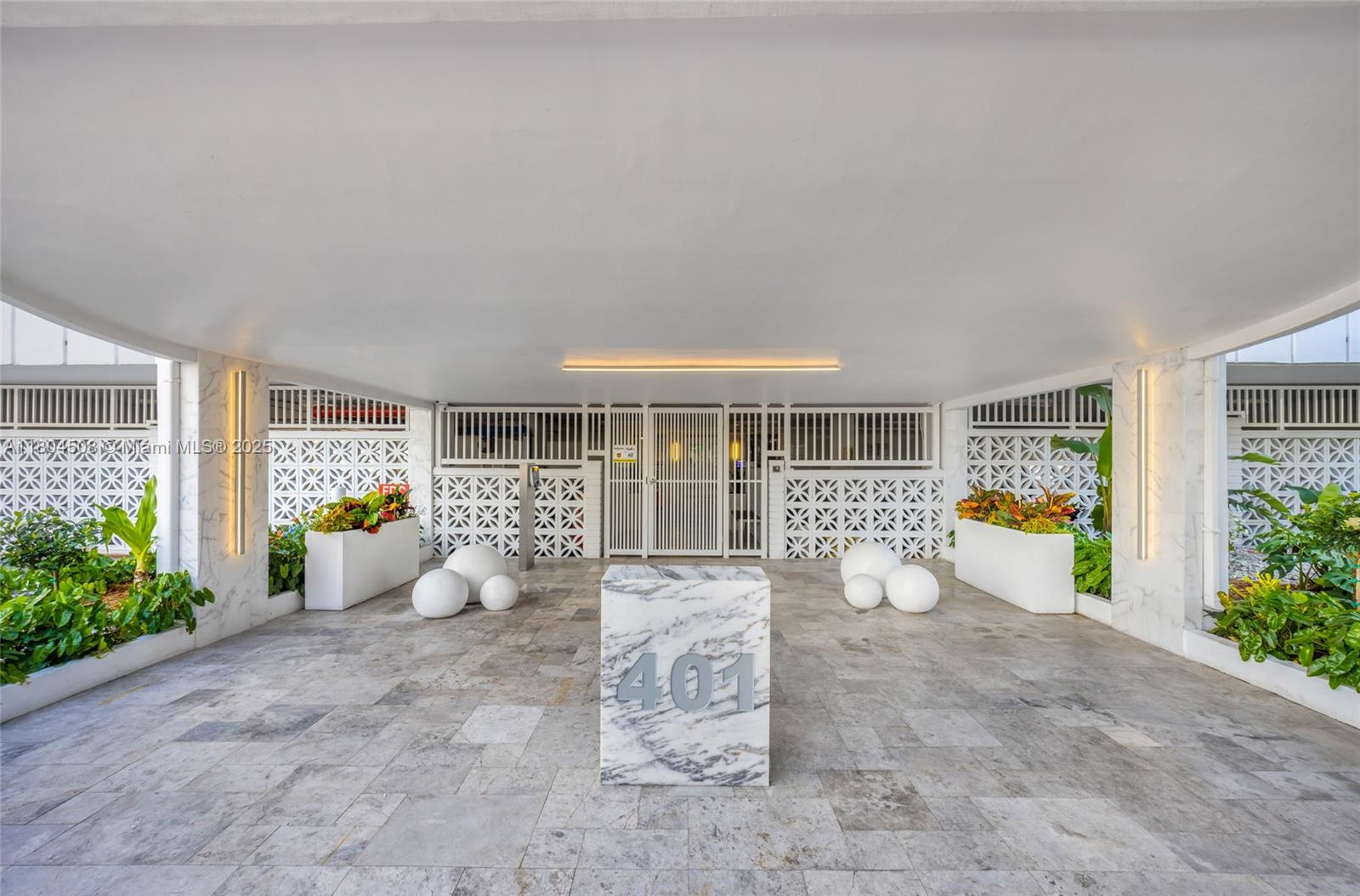 401 Ocean Dr # 801, Miami Beach Unit: 801