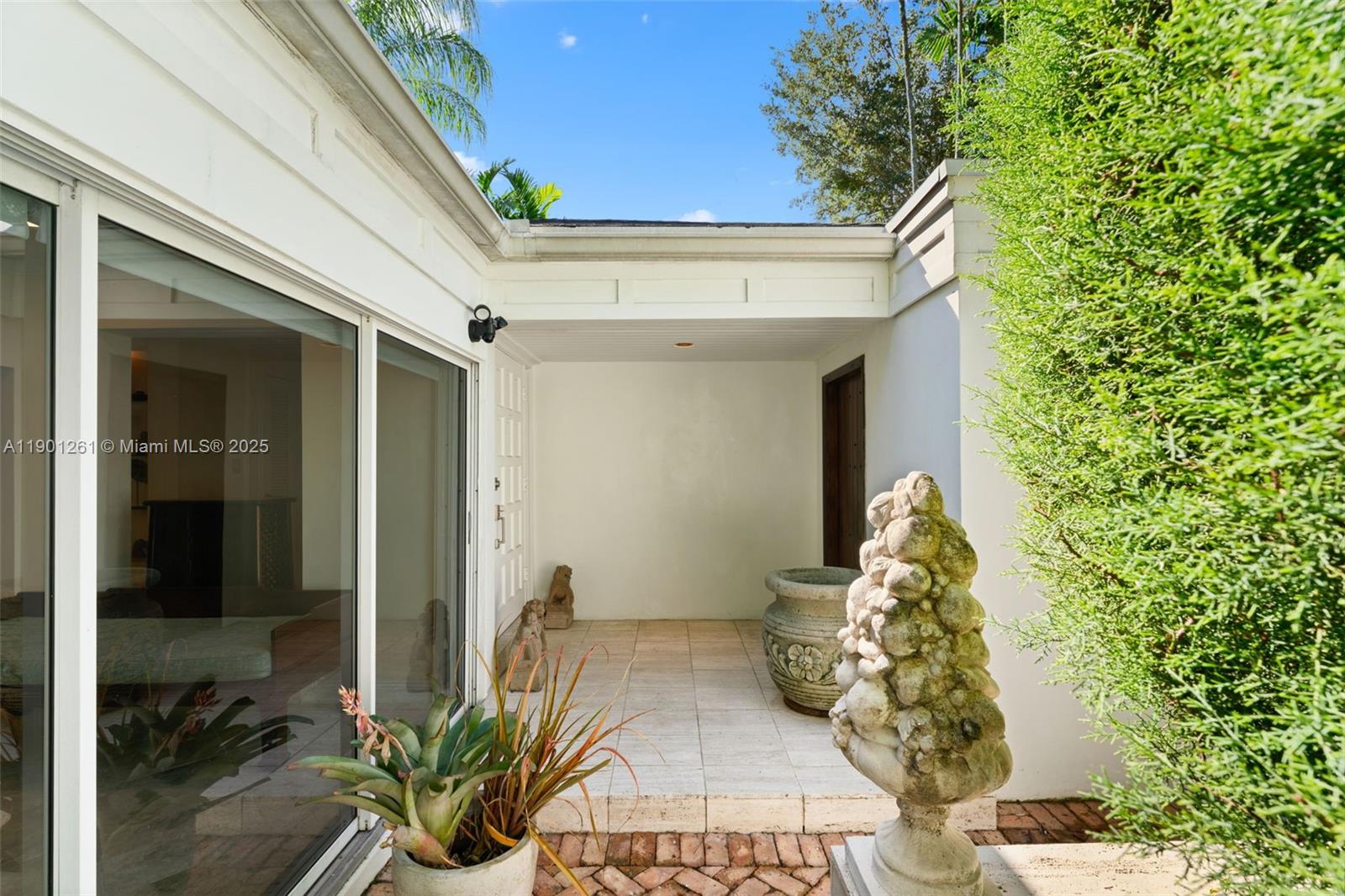 4110 El Prado Blvd, Miami