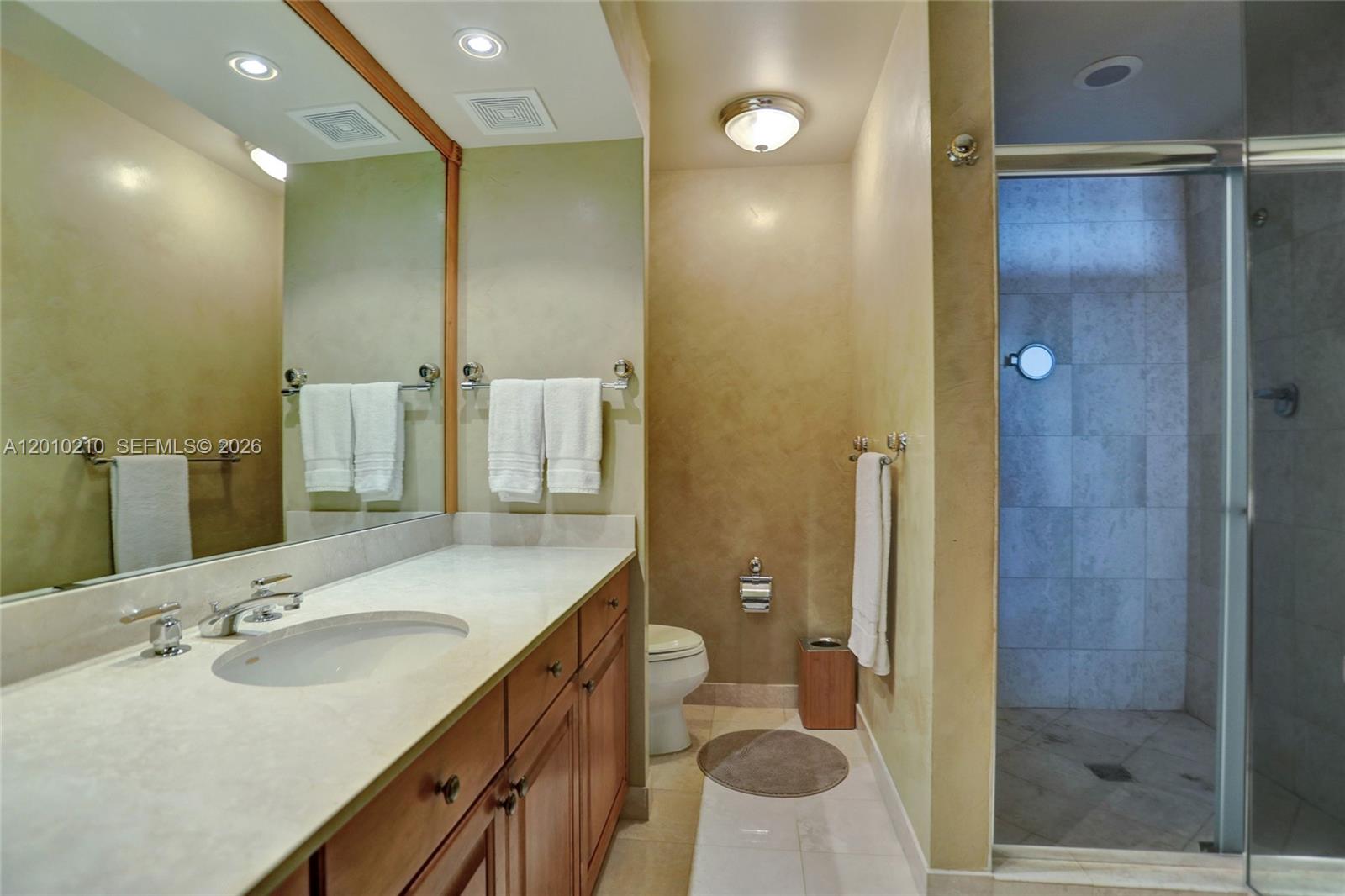 10101 Collins Ave # 4E