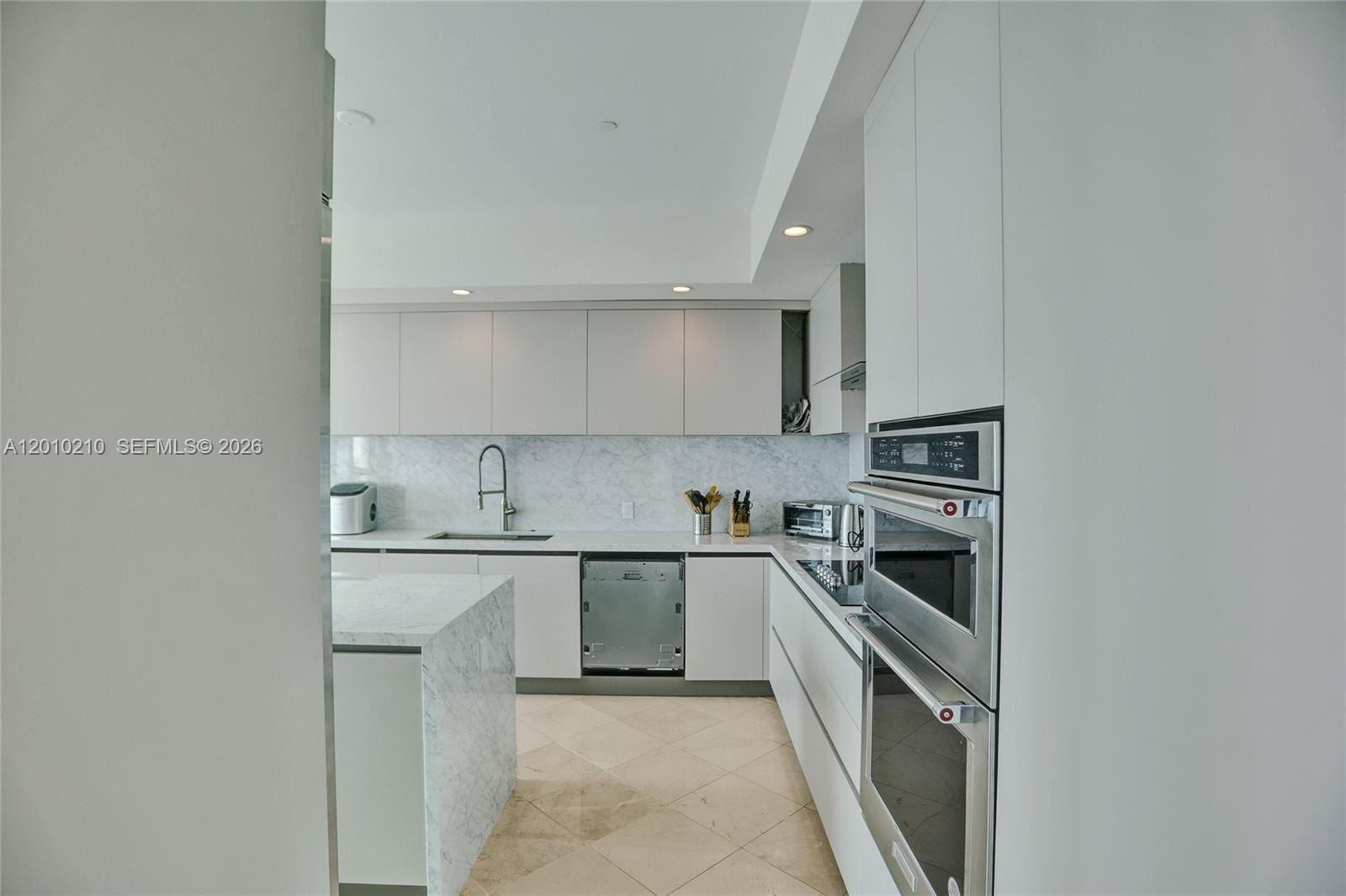 10101 Collins Ave # 4E