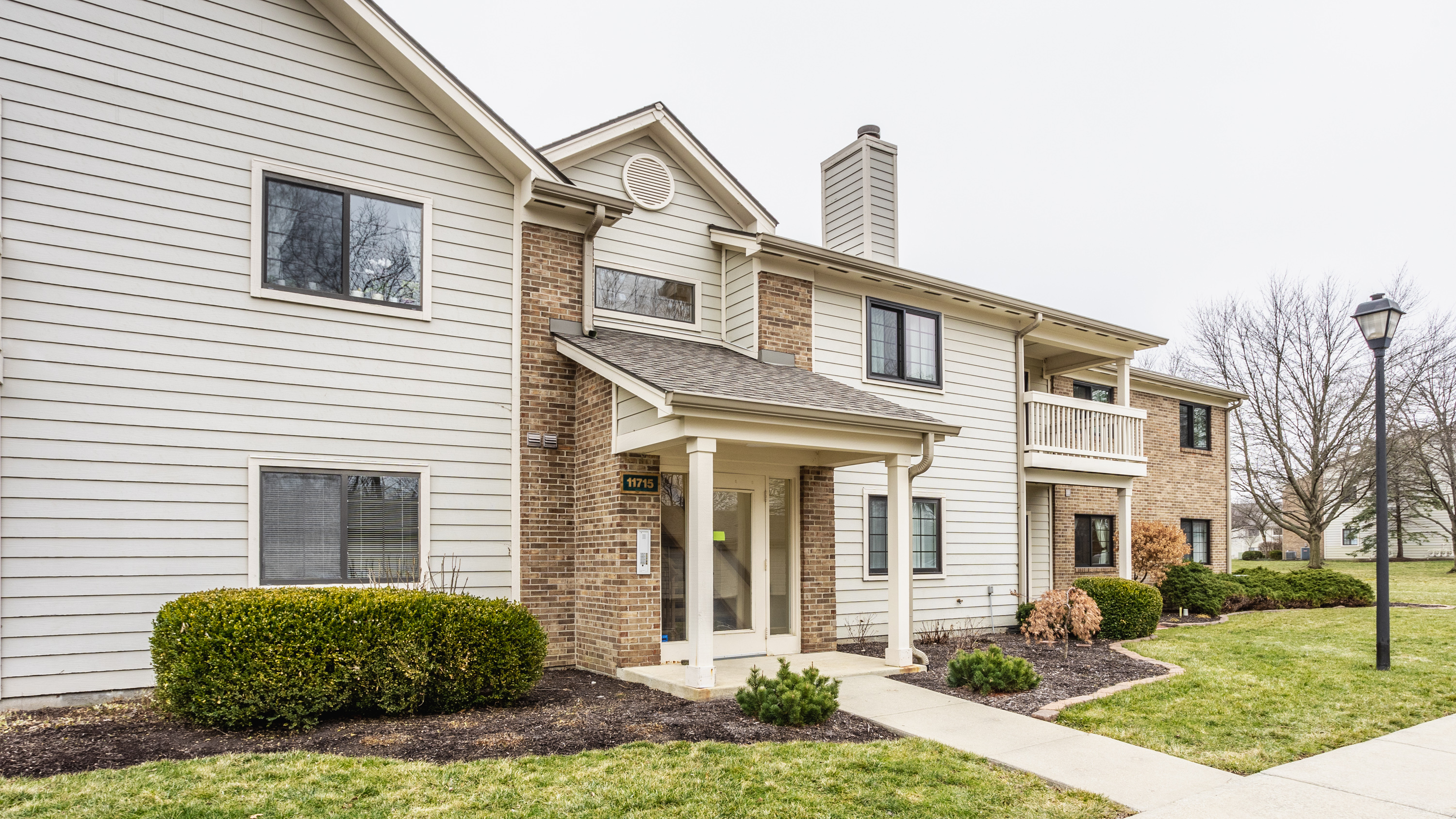11715 Lenox Lane Unit: 207