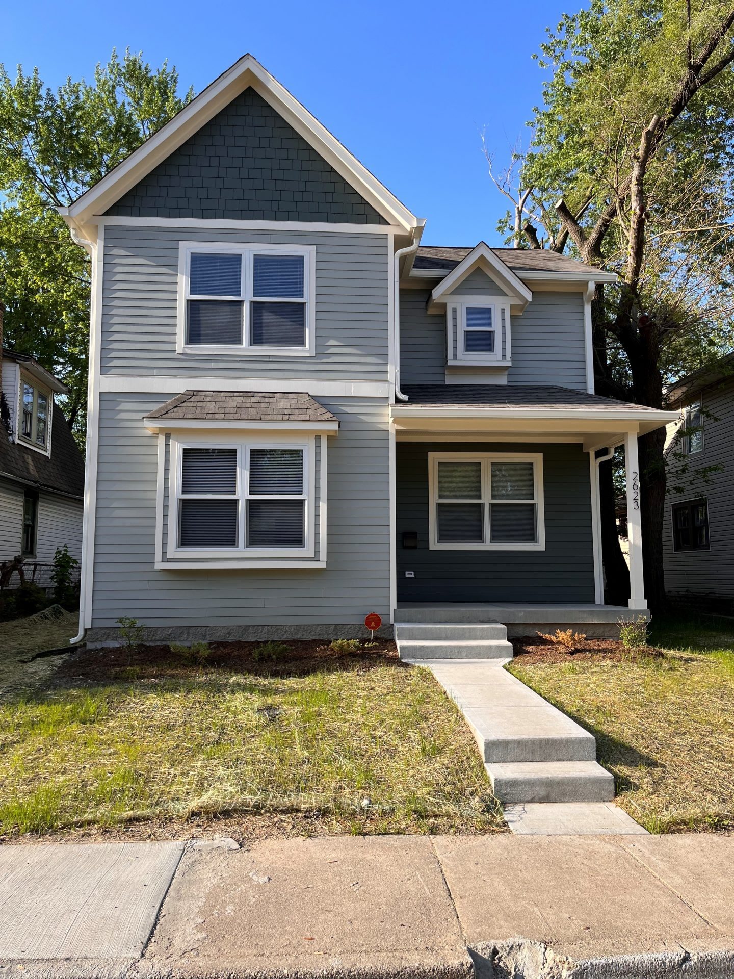 2623 E 18th Street