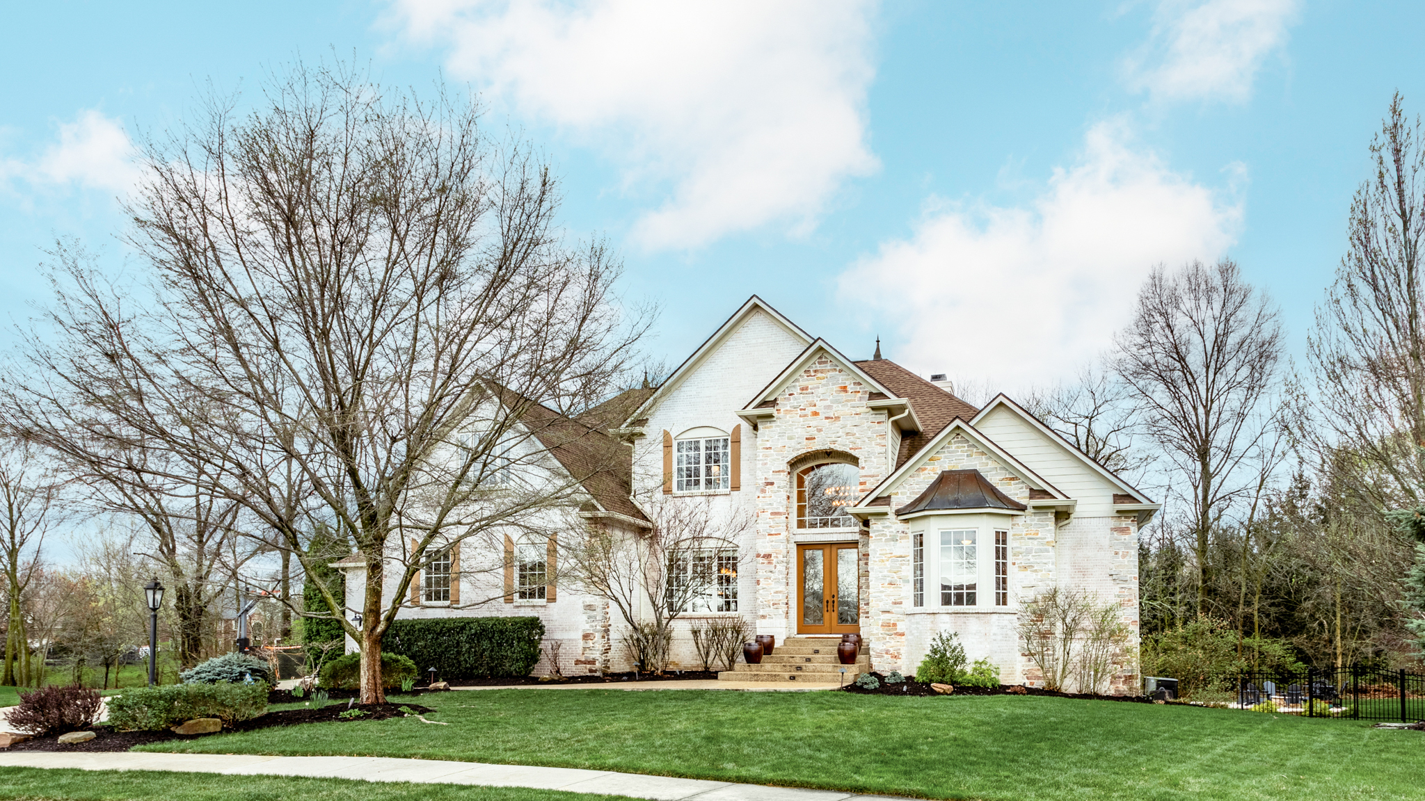 10469 Roxley Bend