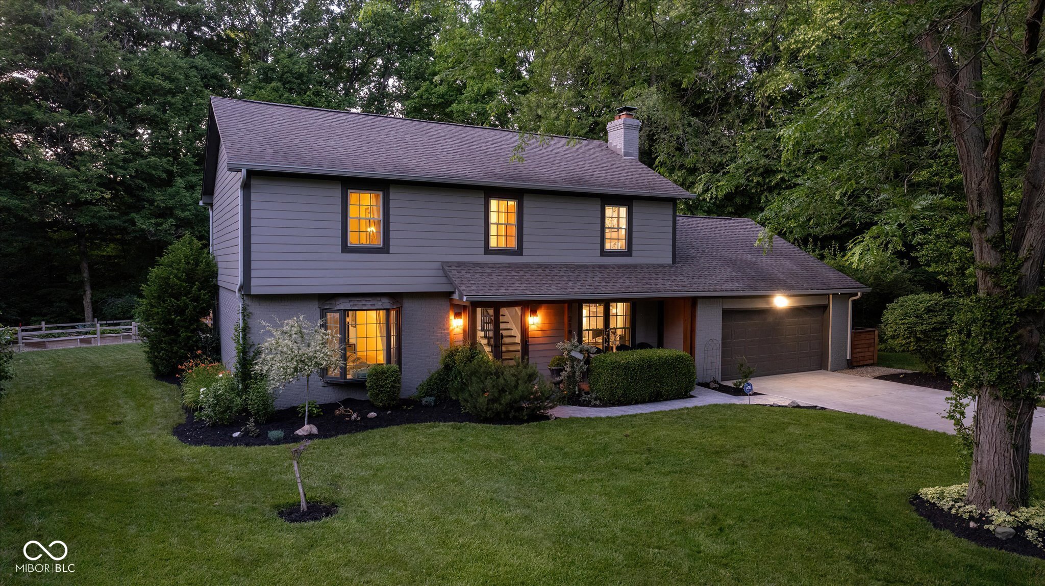 219 Redwood Circle