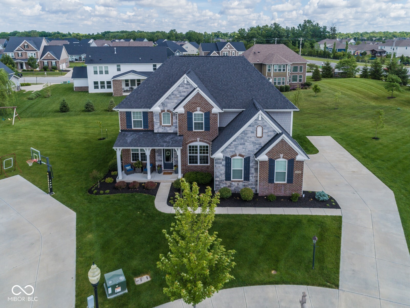 10077 Horse Branch Court