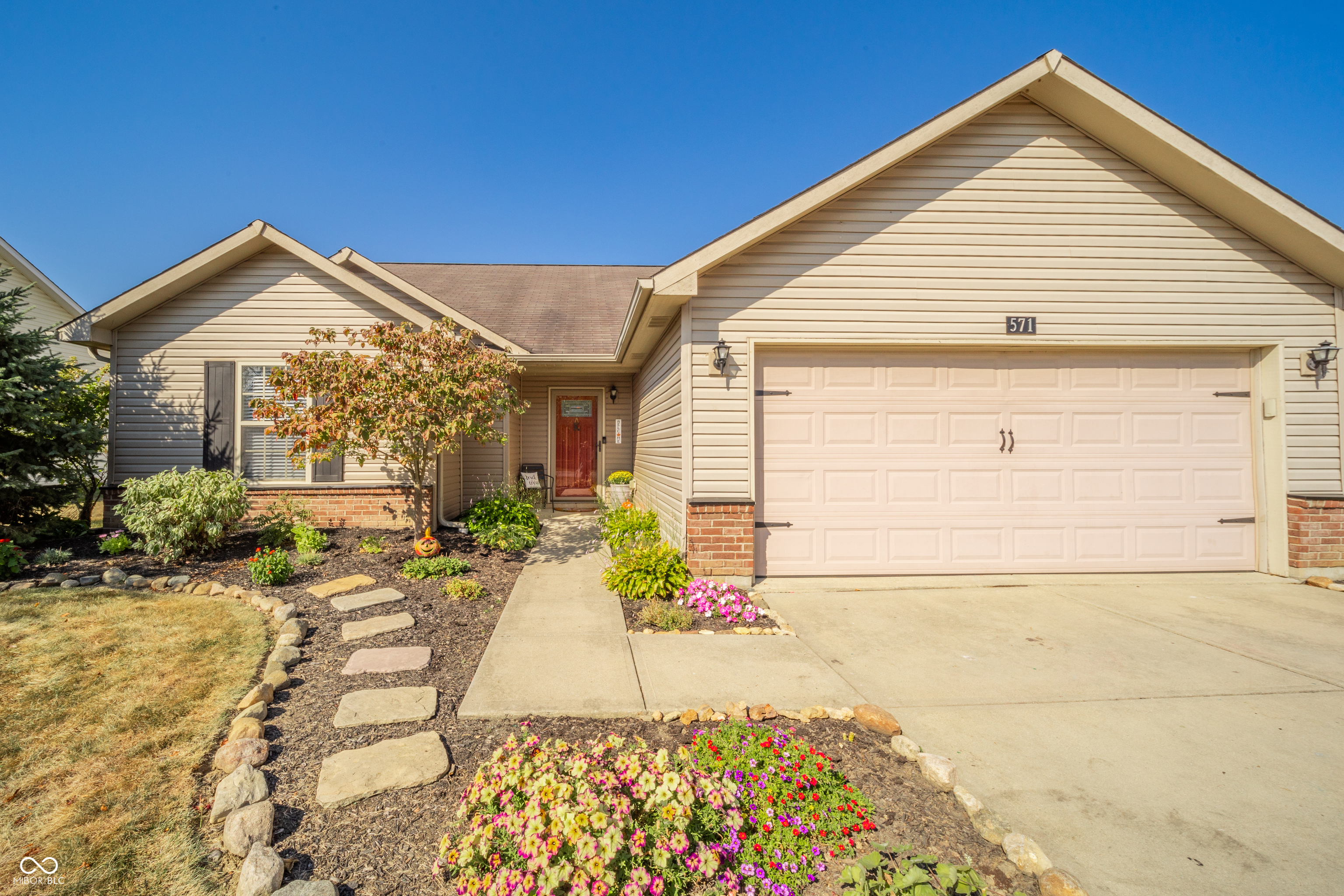 571 Redwood Drive