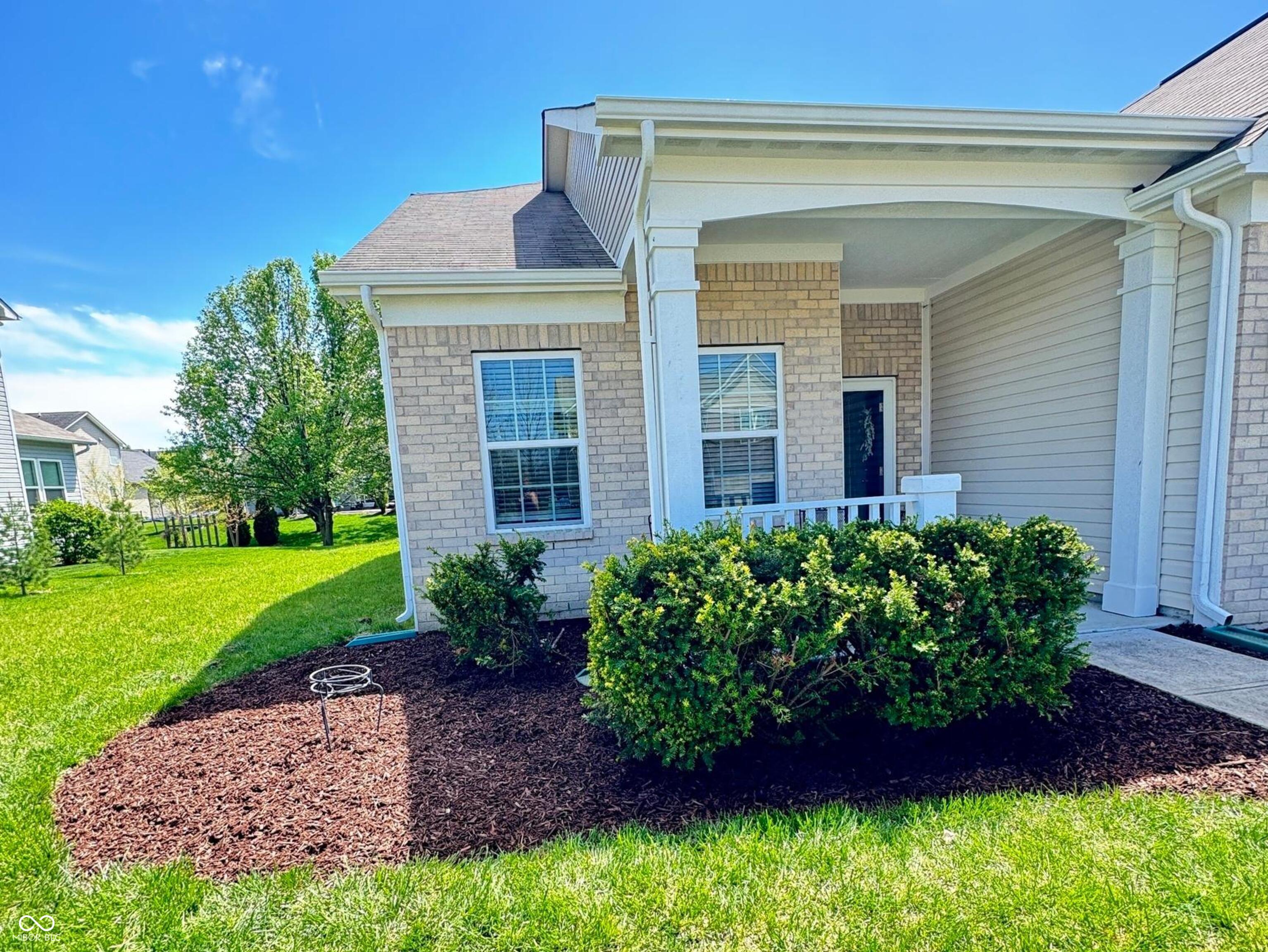 5839 W Commonview Drive