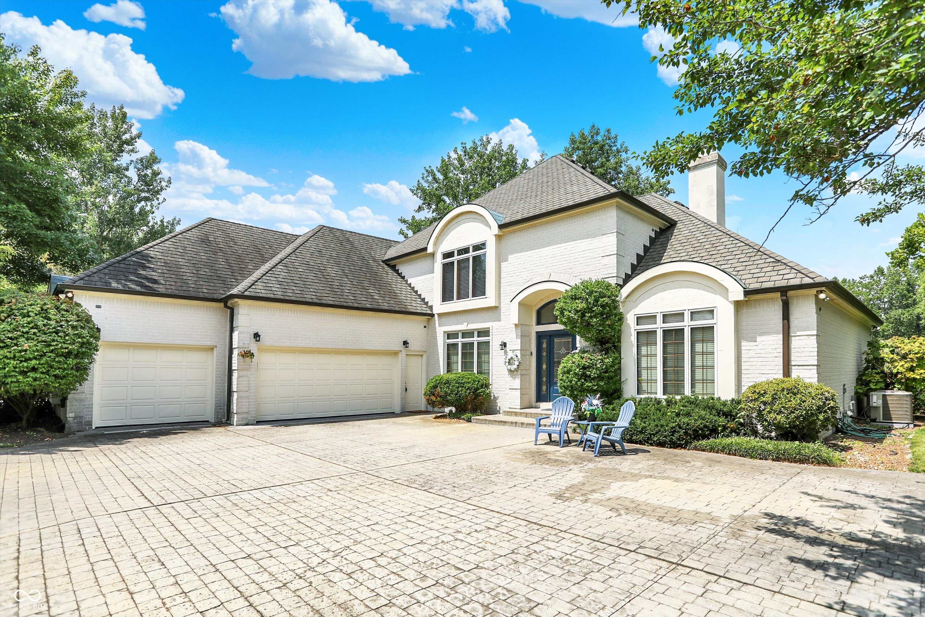 5846 E Fall Creek Pkwy N Drive