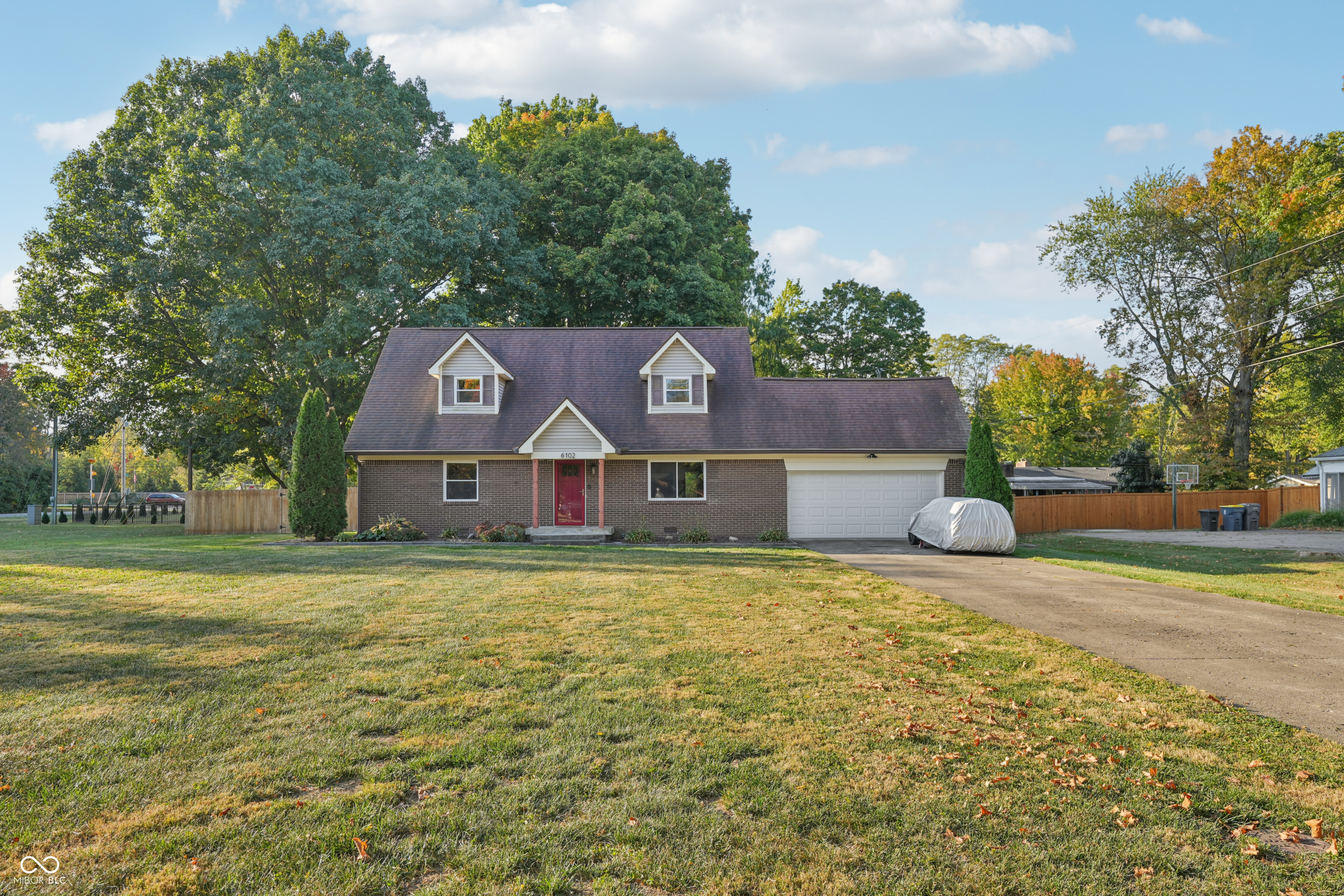 6102 Hazelwood Avenue