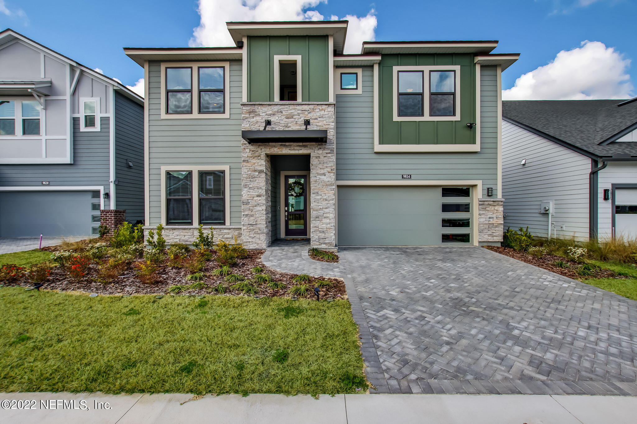 9814 INVENTION LN