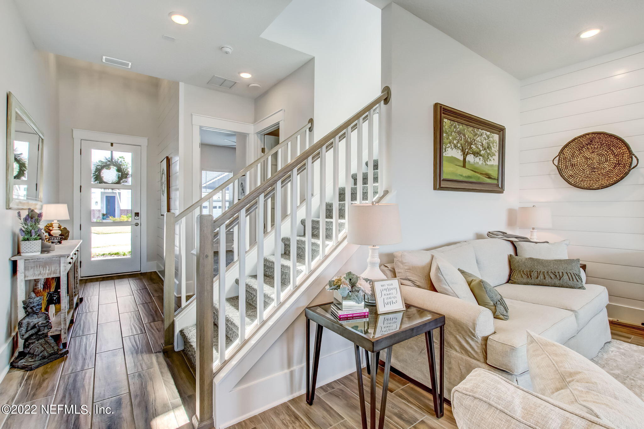 9814 INVENTION LN