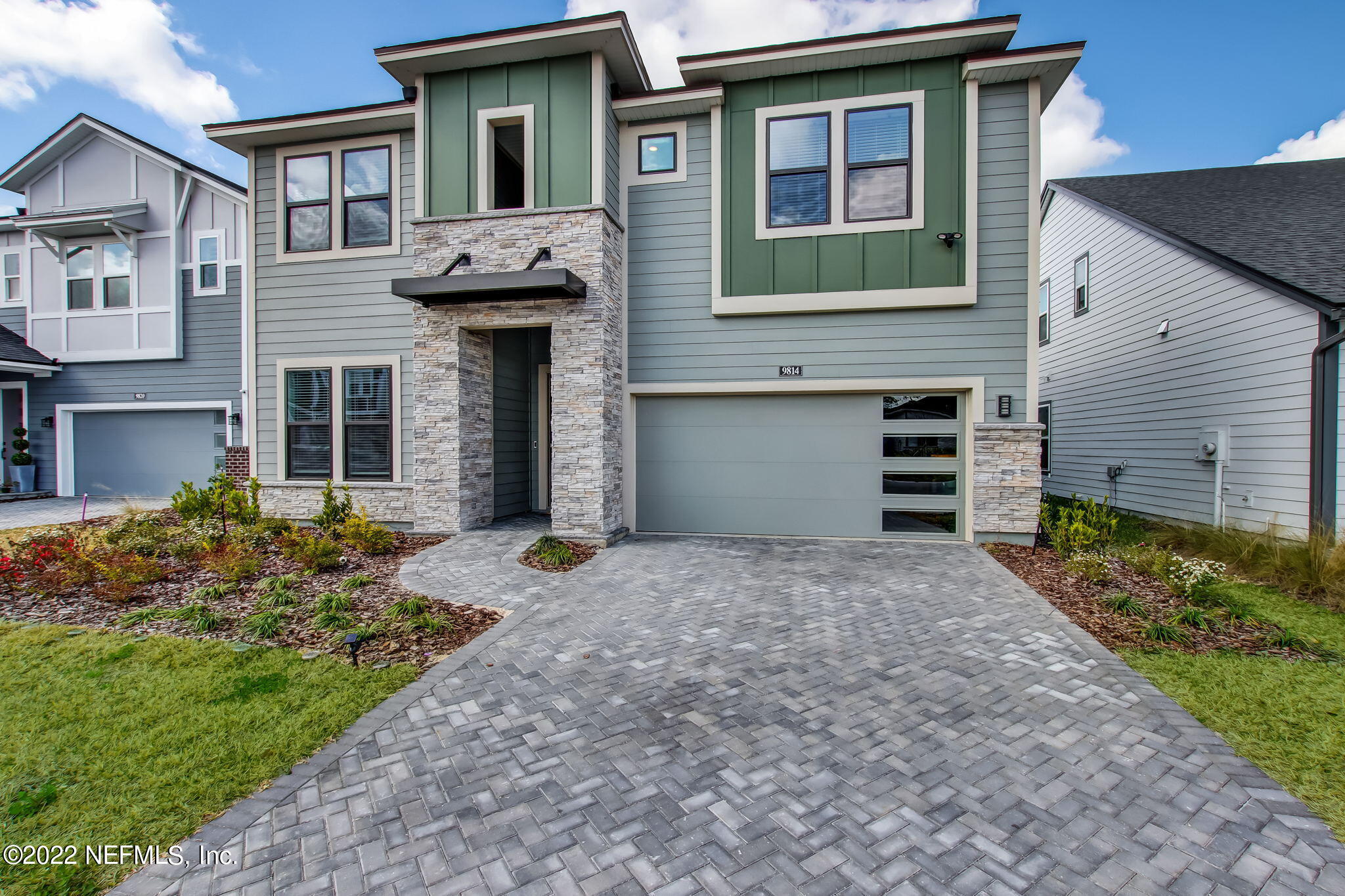 9814 INVENTION LN