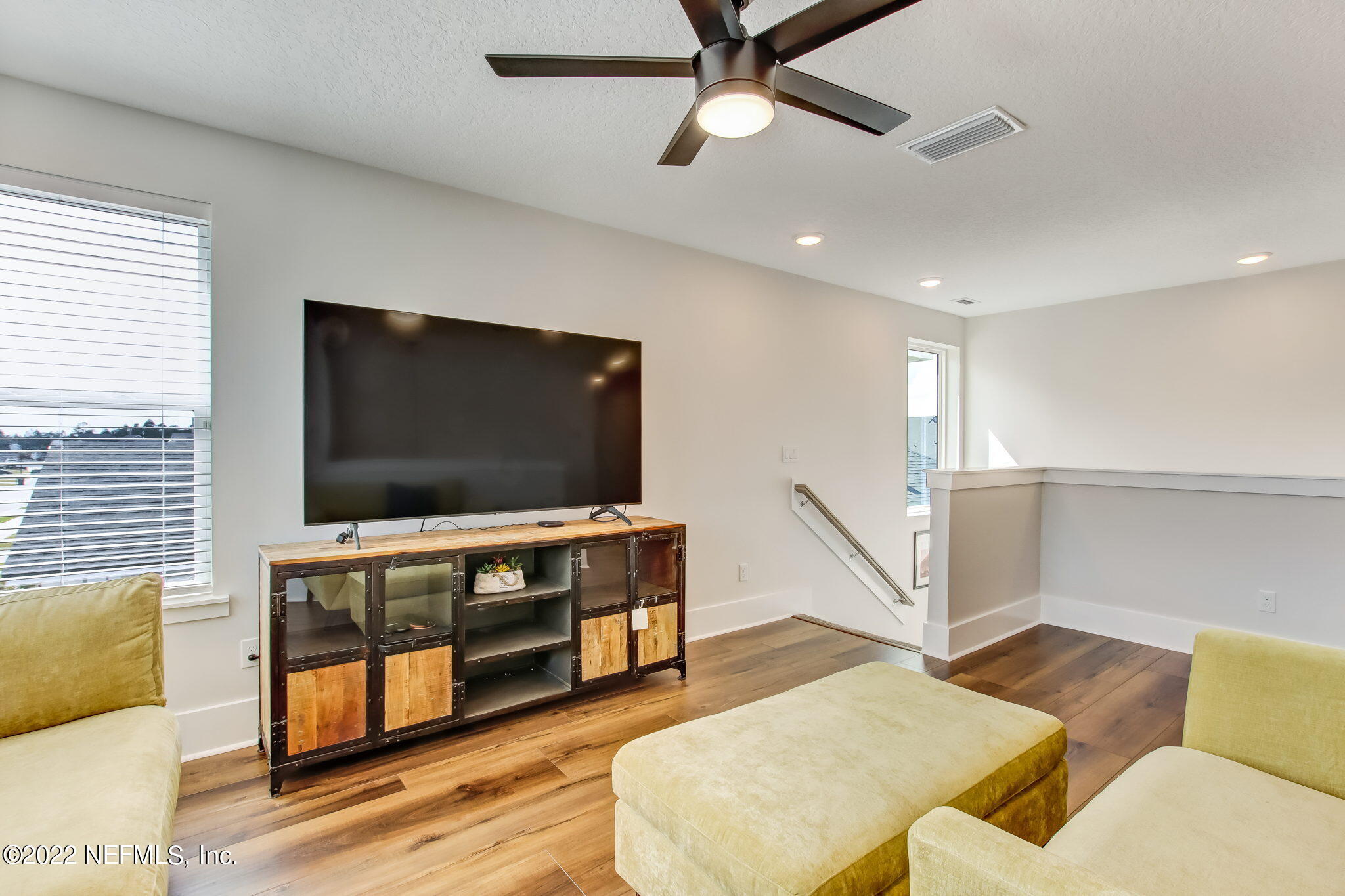 9814 INVENTION LN