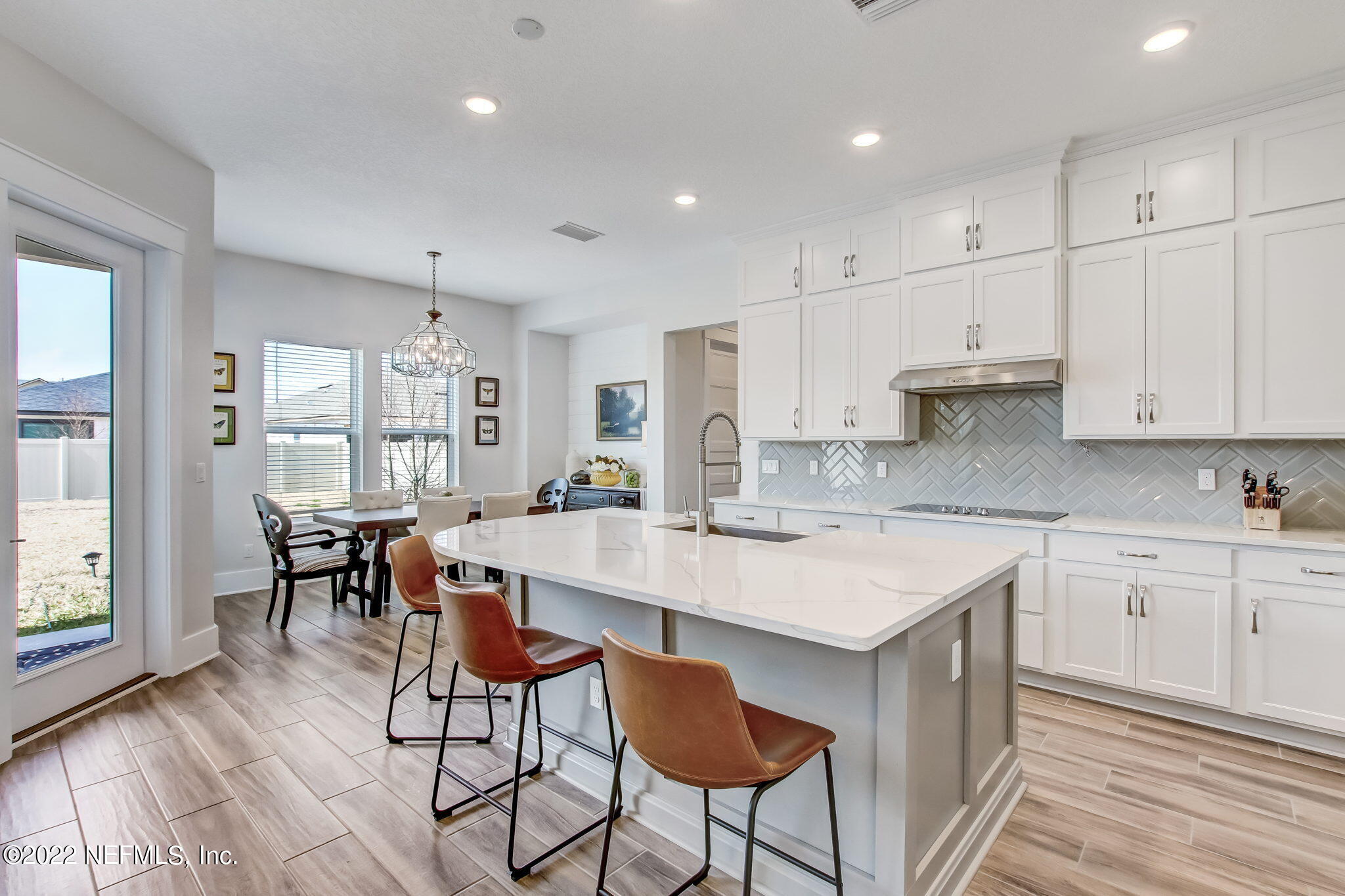 9814 INVENTION LN