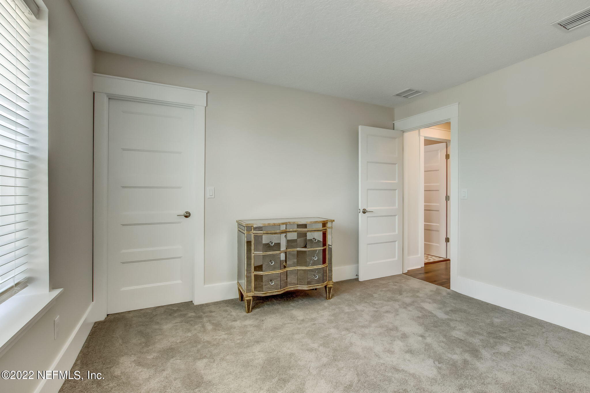 9814 INVENTION LN