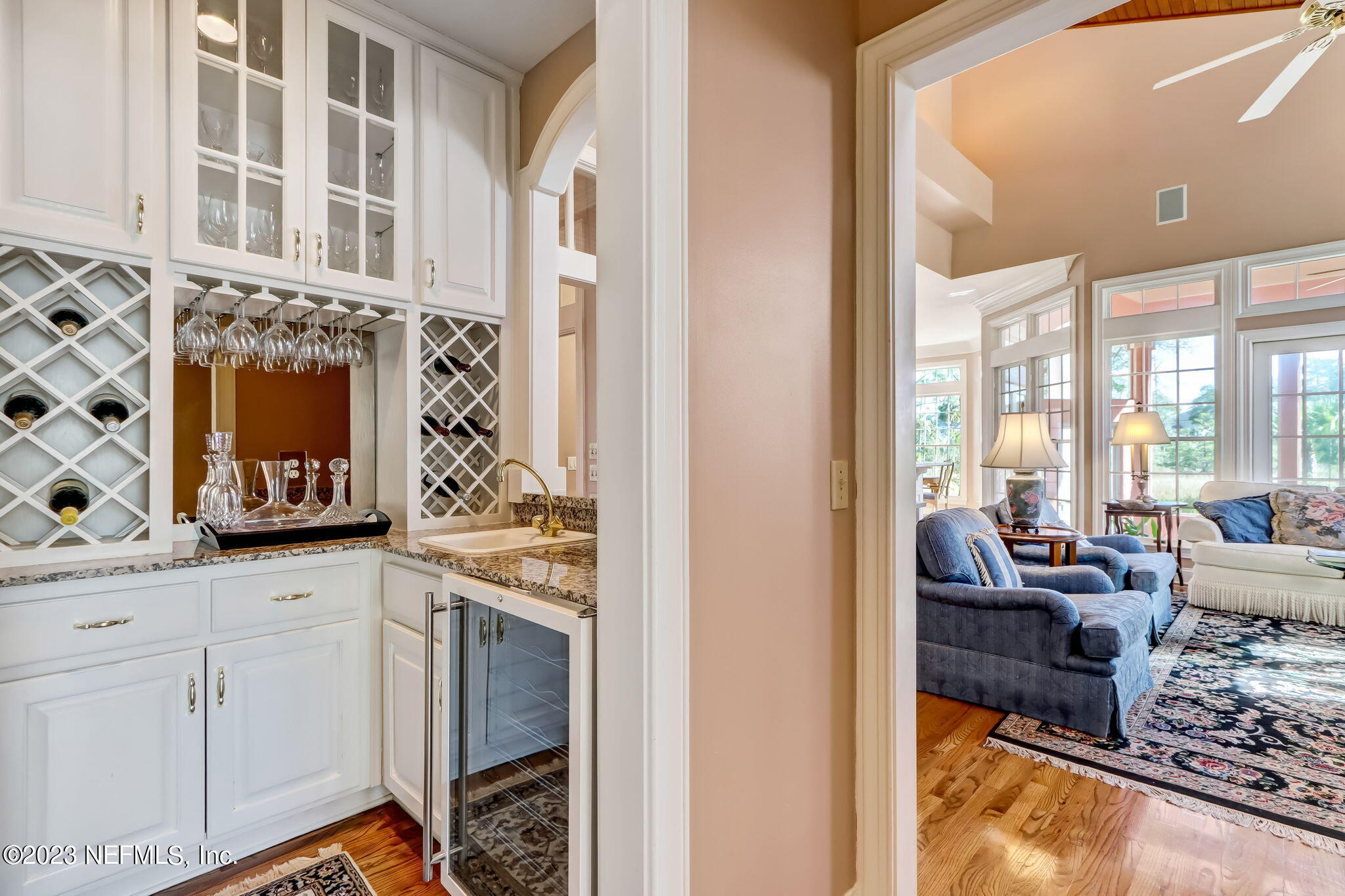105 TEAL POINTE LN
