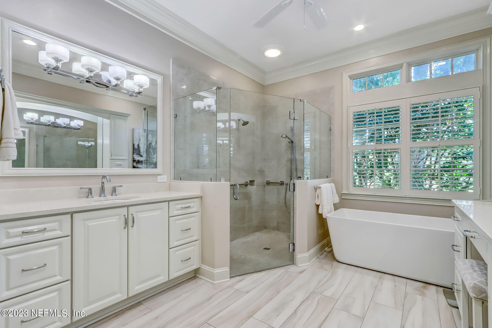 105 TEAL POINTE LN