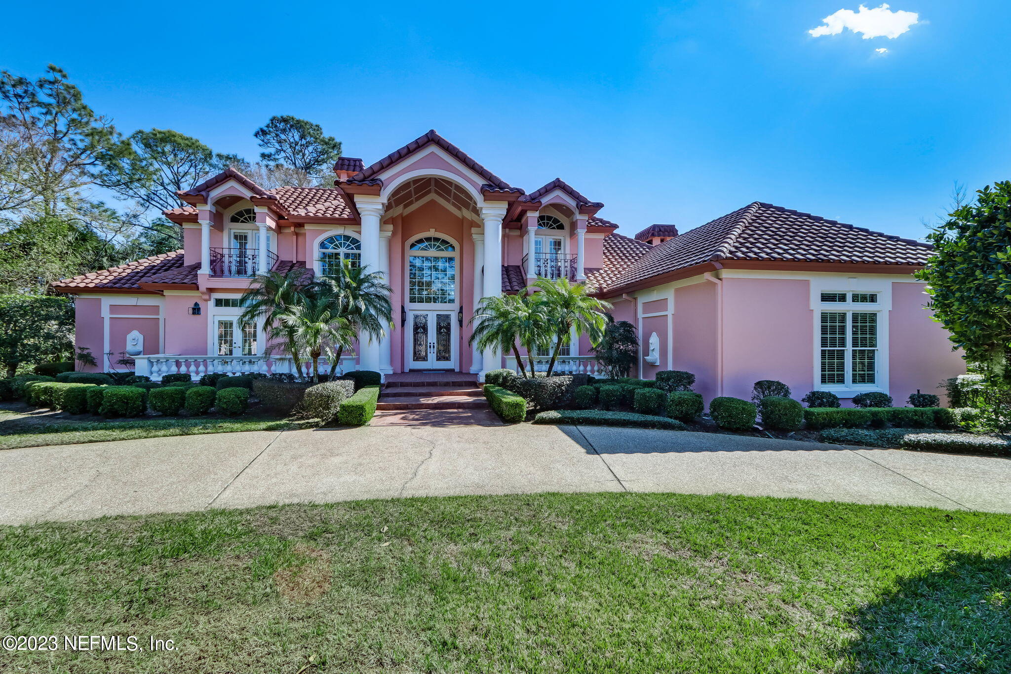 105 TEAL POINTE LN
