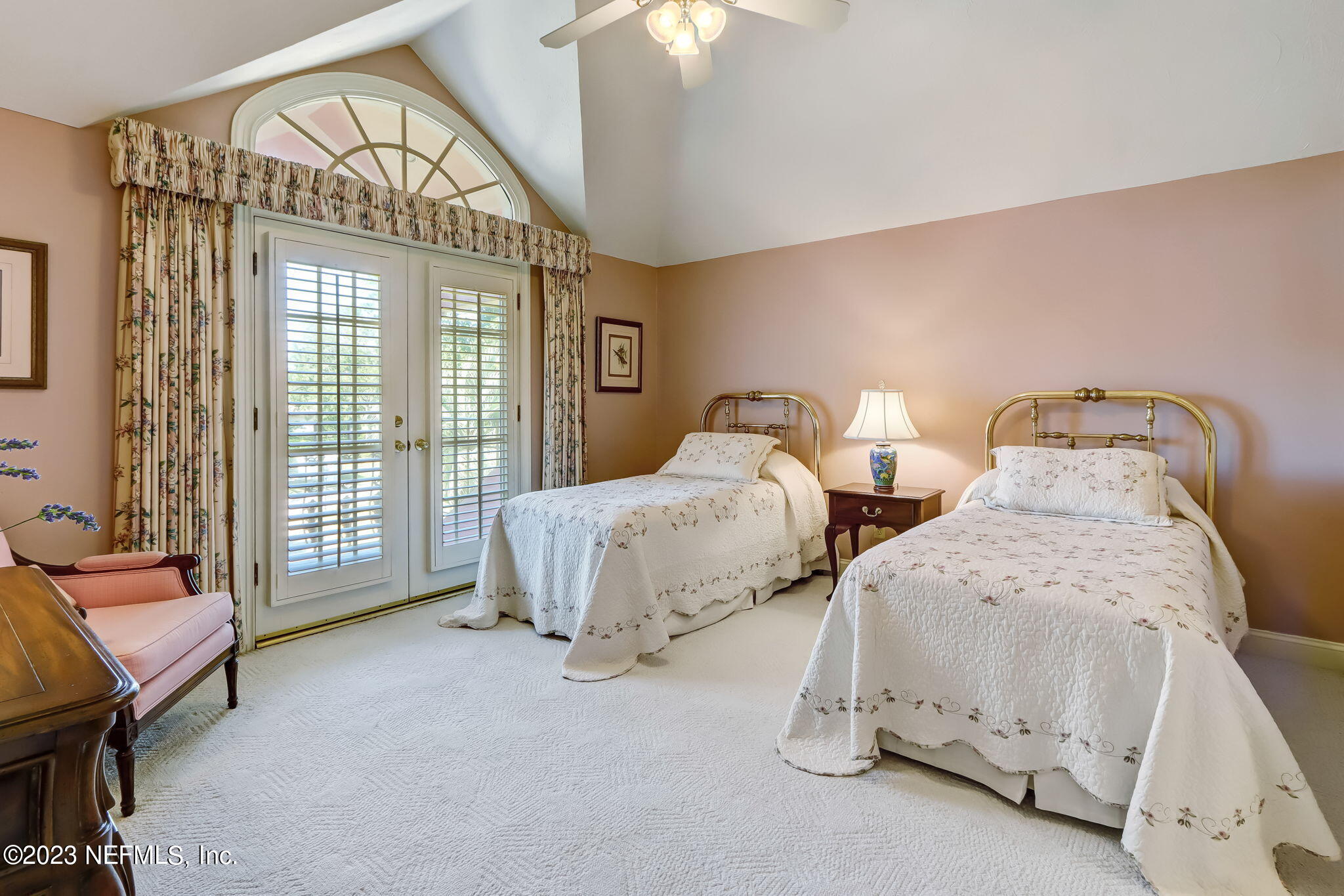105 TEAL POINTE LN