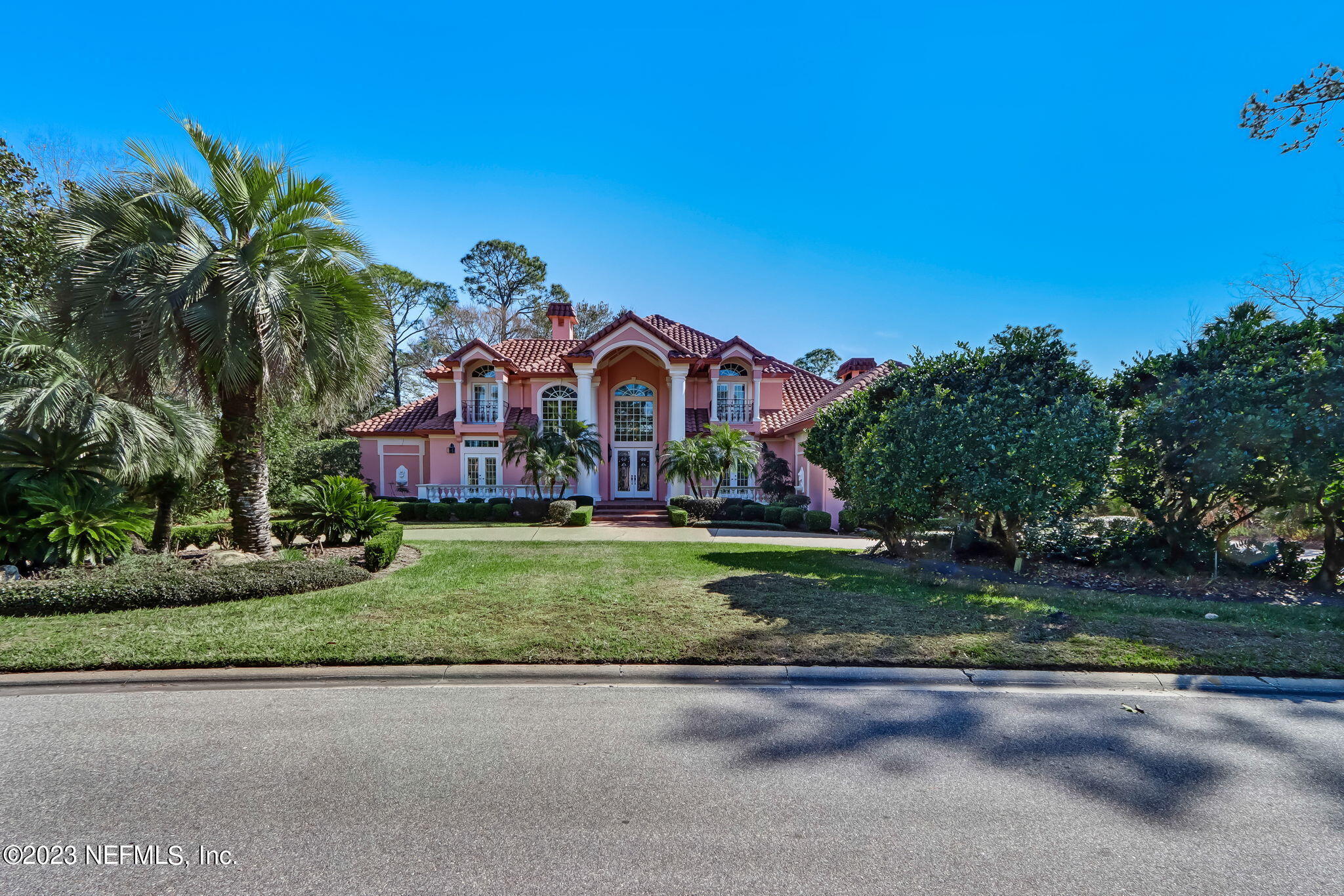 105 TEAL POINTE LN
