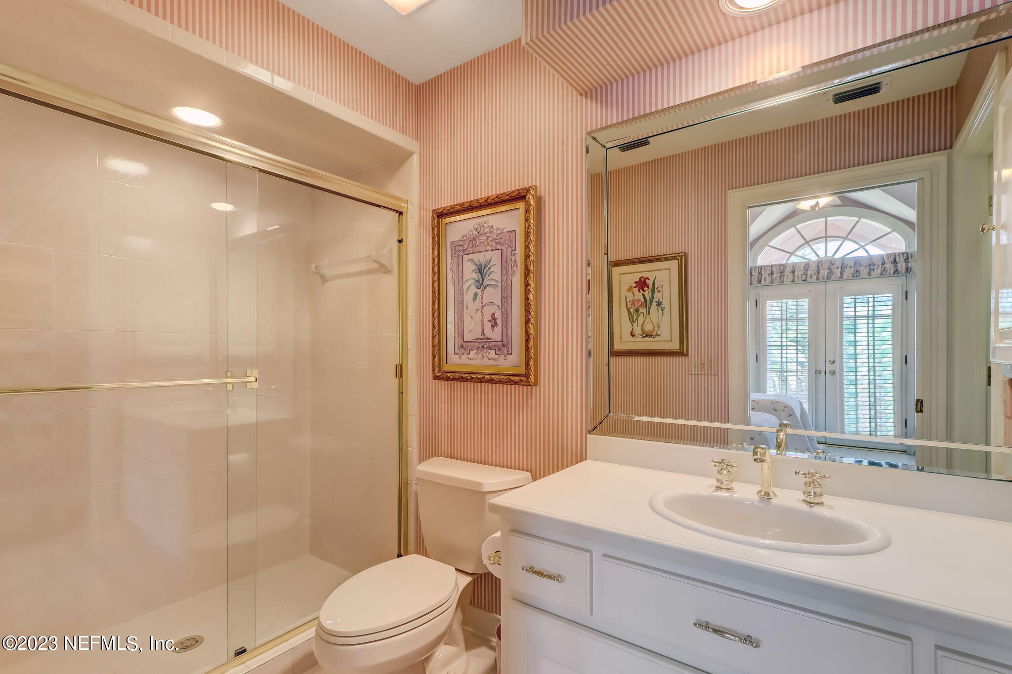 105 TEAL POINTE LN