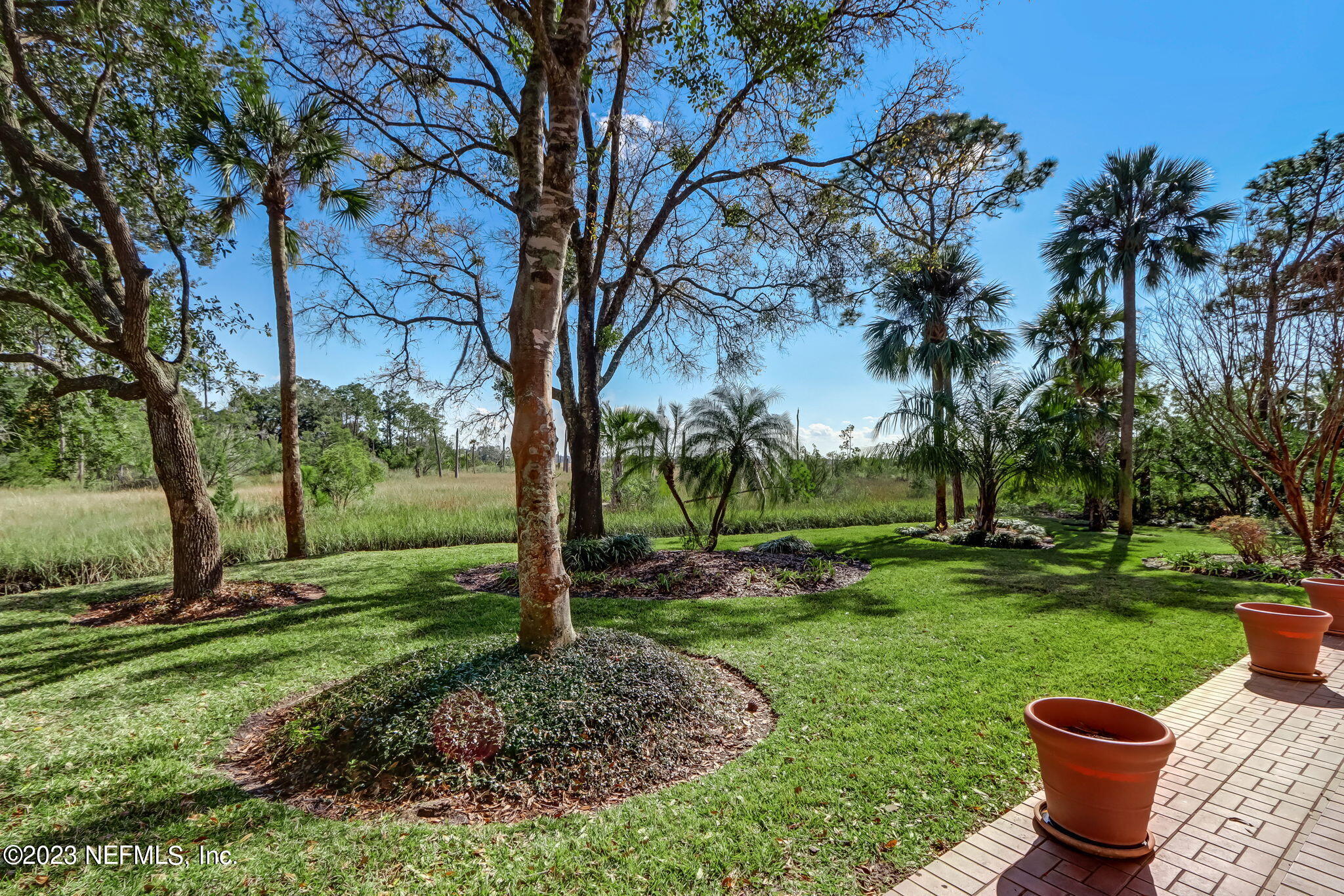 105 TEAL POINTE LN
