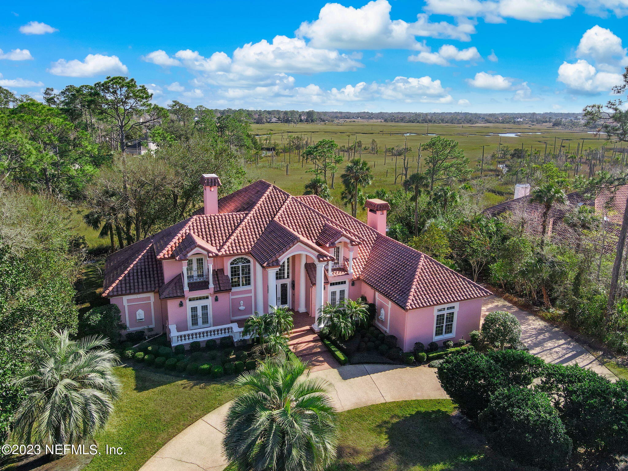105 TEAL POINTE LN