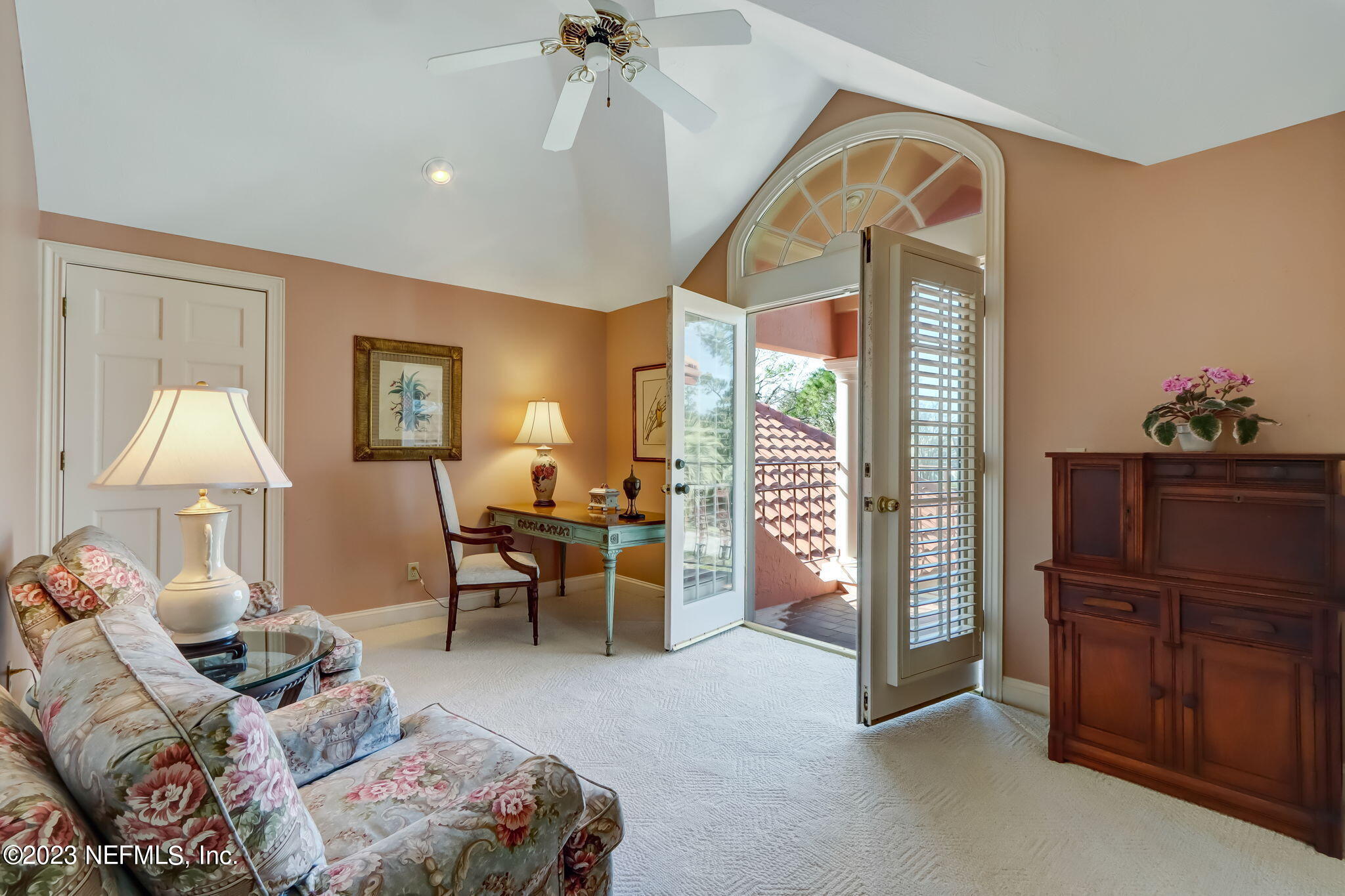 105 TEAL POINTE LN