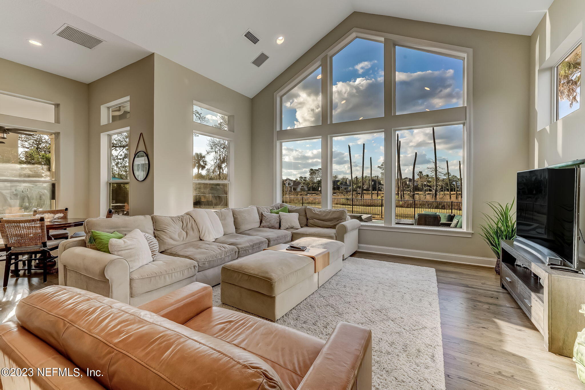 24420 HARBOUR VIEW DR