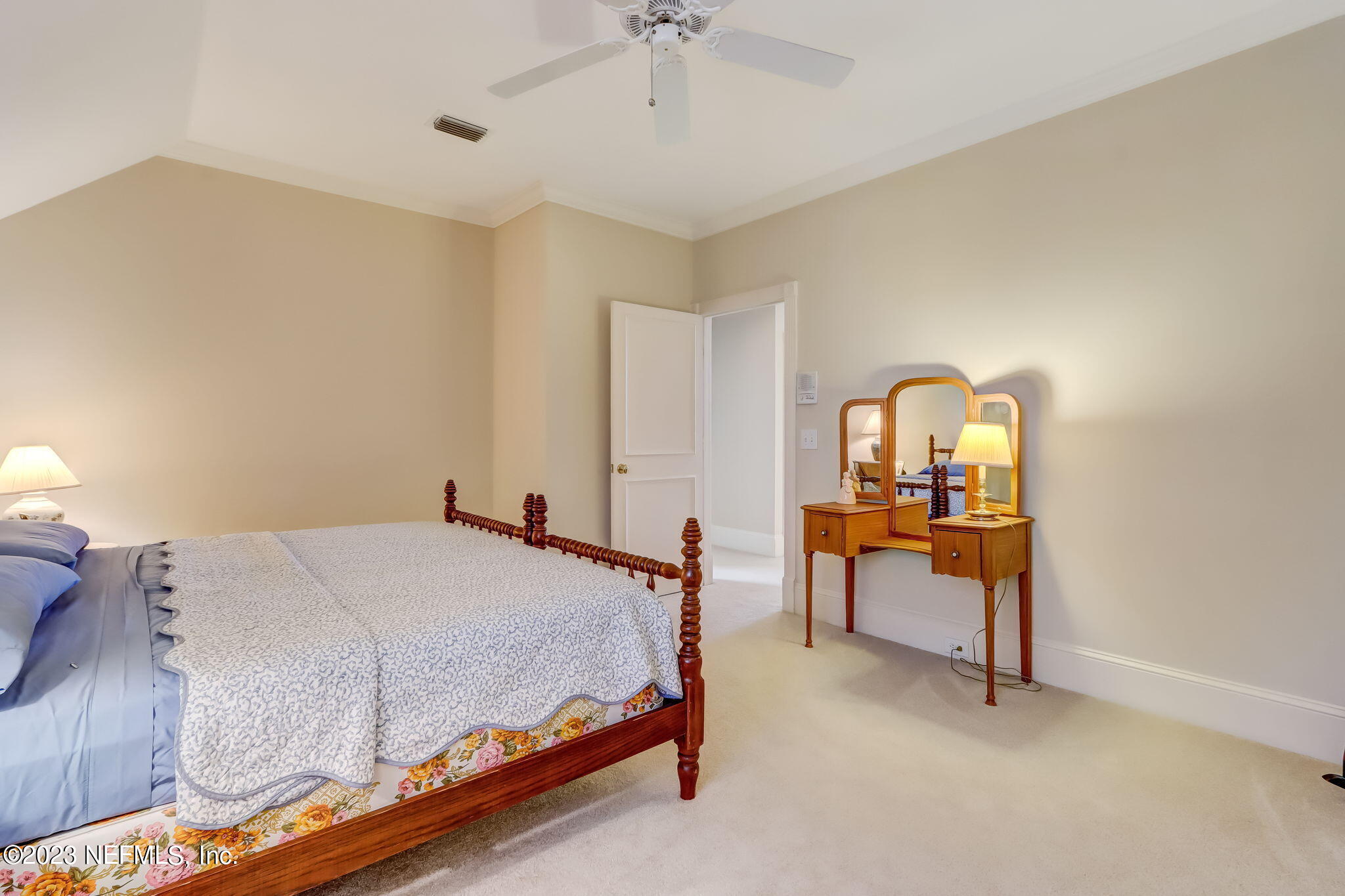 111 ANNAPOLIS LN