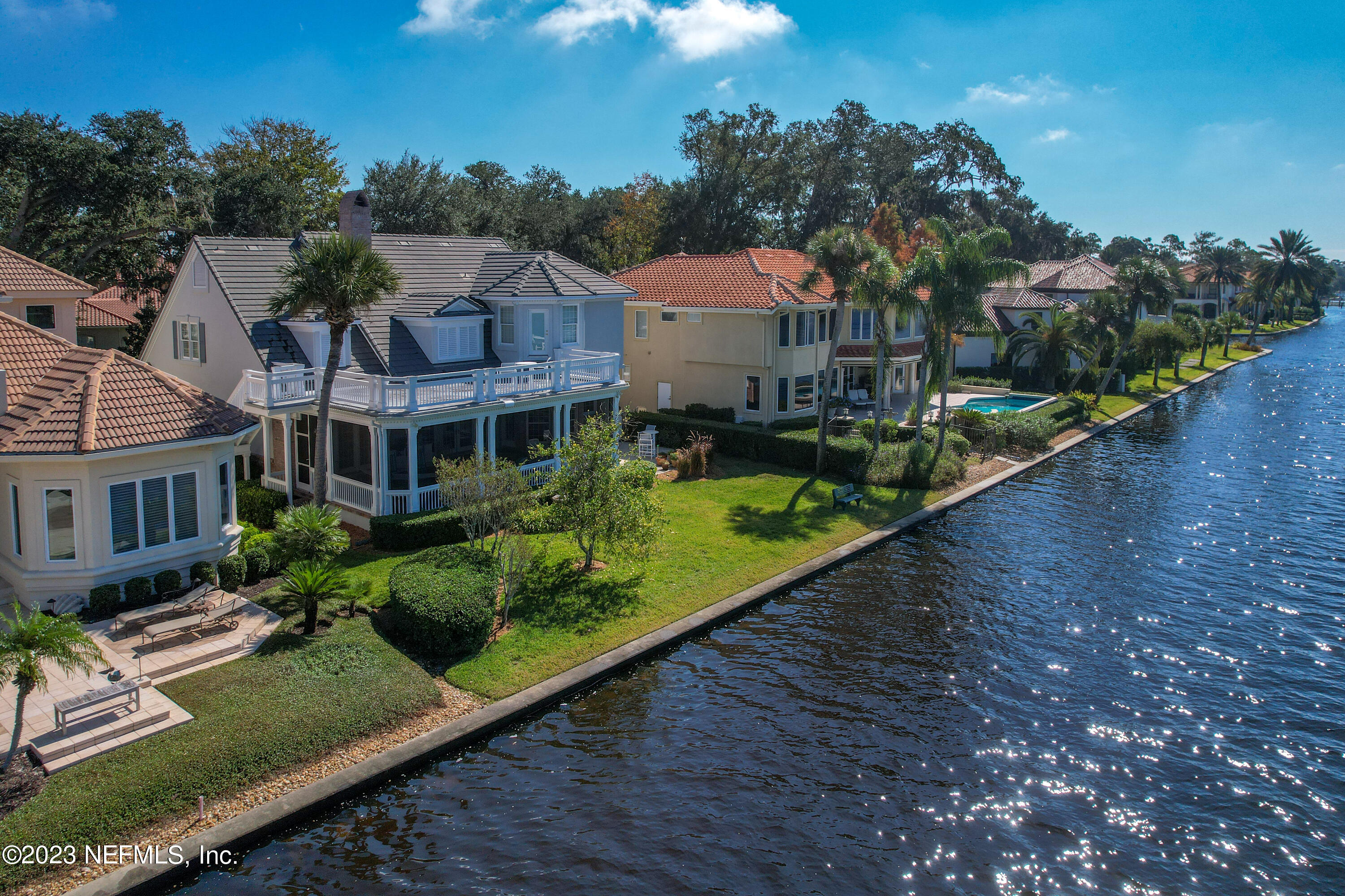 111 ANNAPOLIS LN
