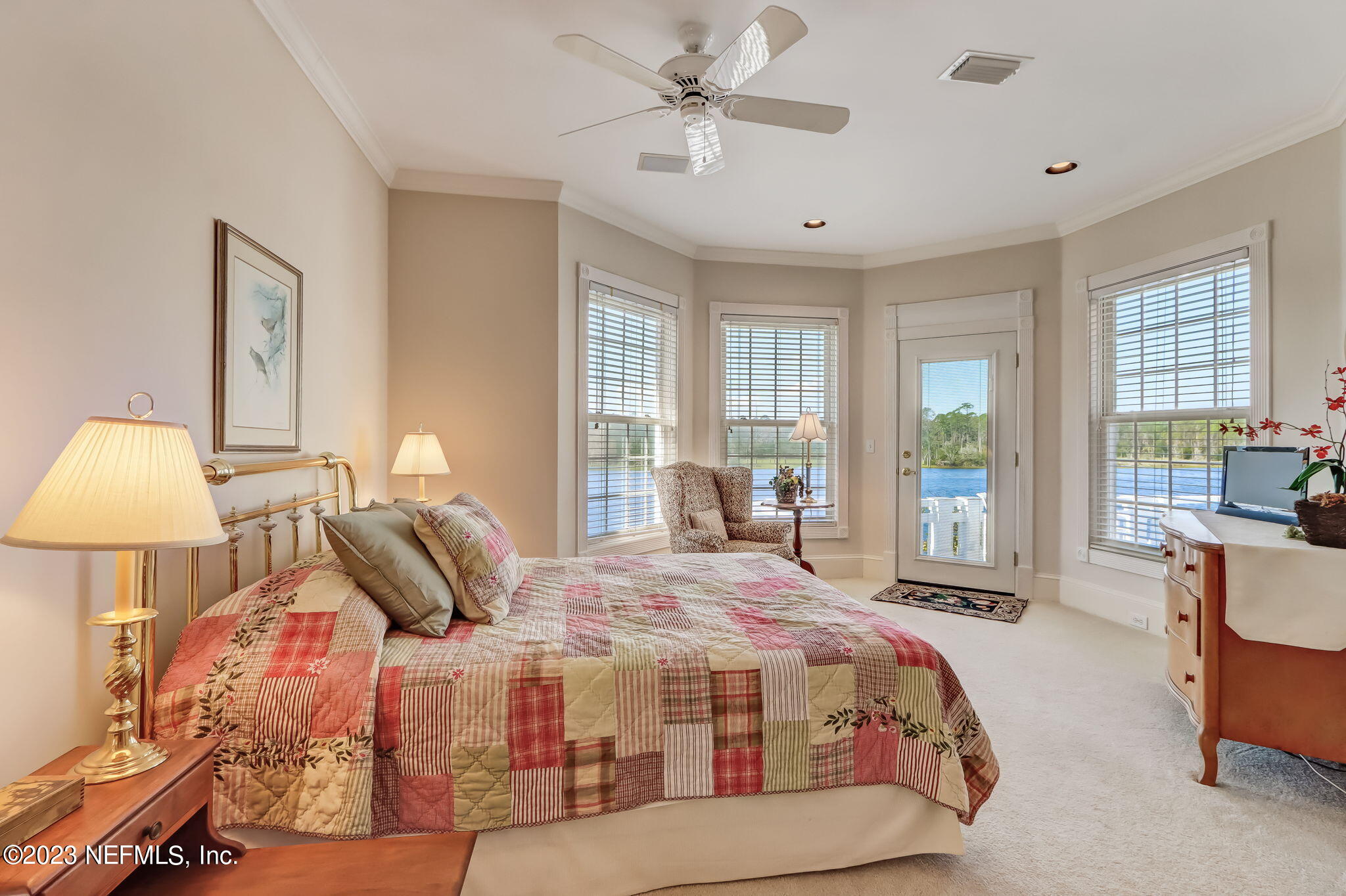 111 ANNAPOLIS LN