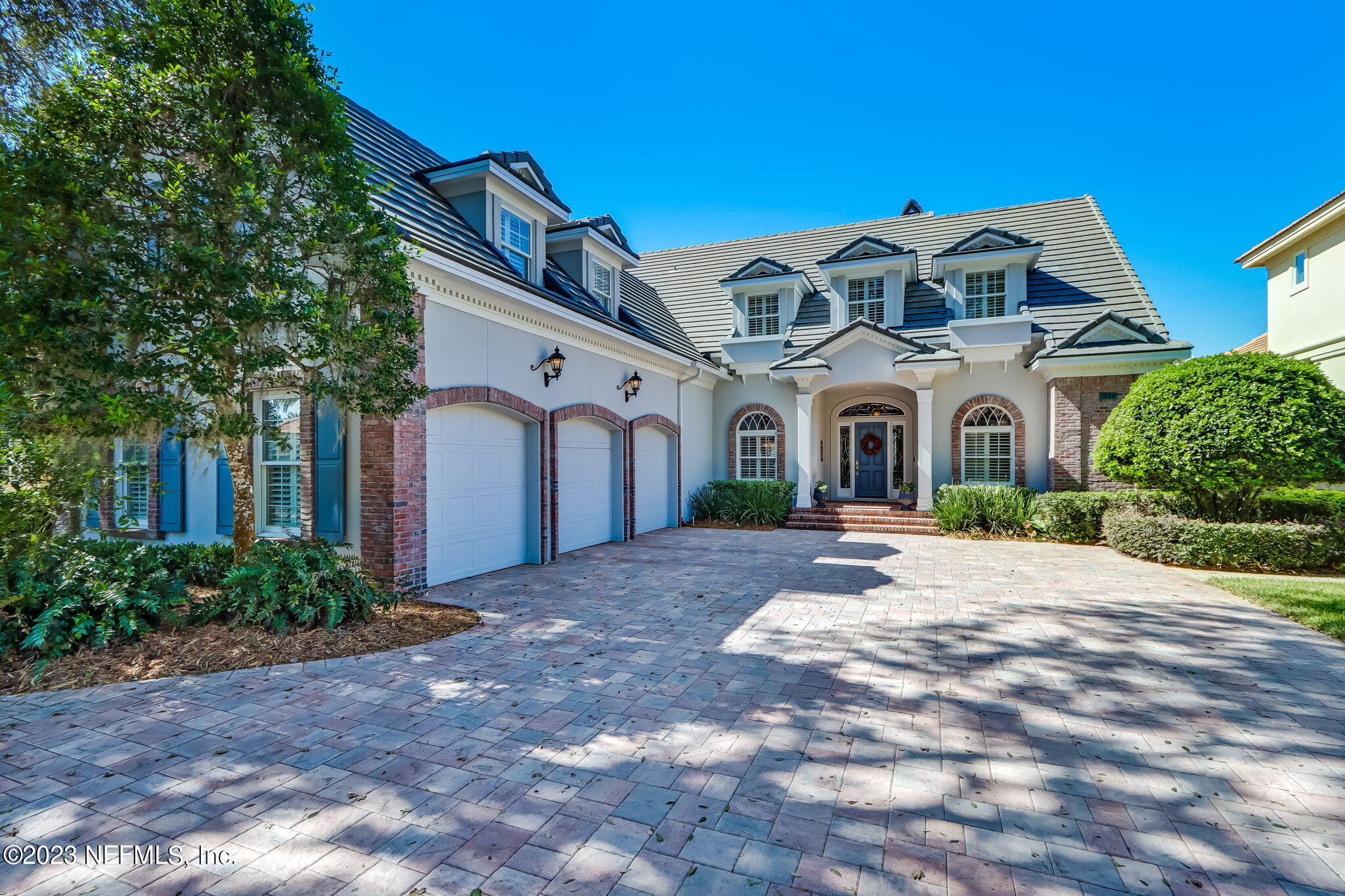 111 ANNAPOLIS LN