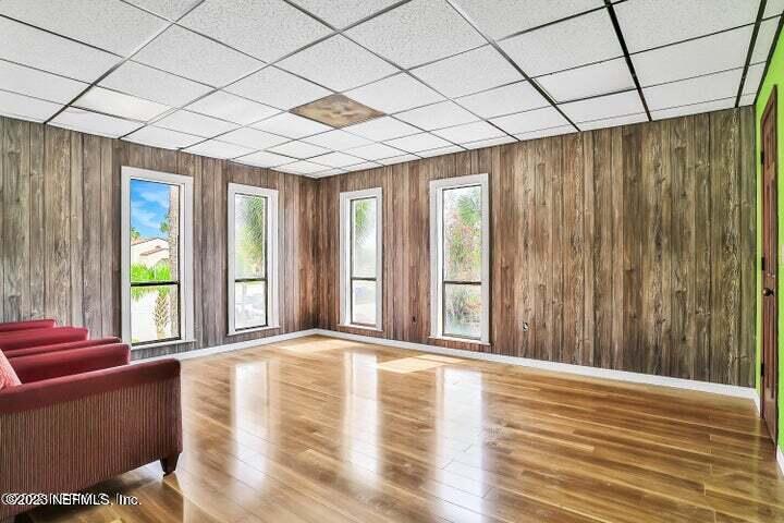120 5TH ST N