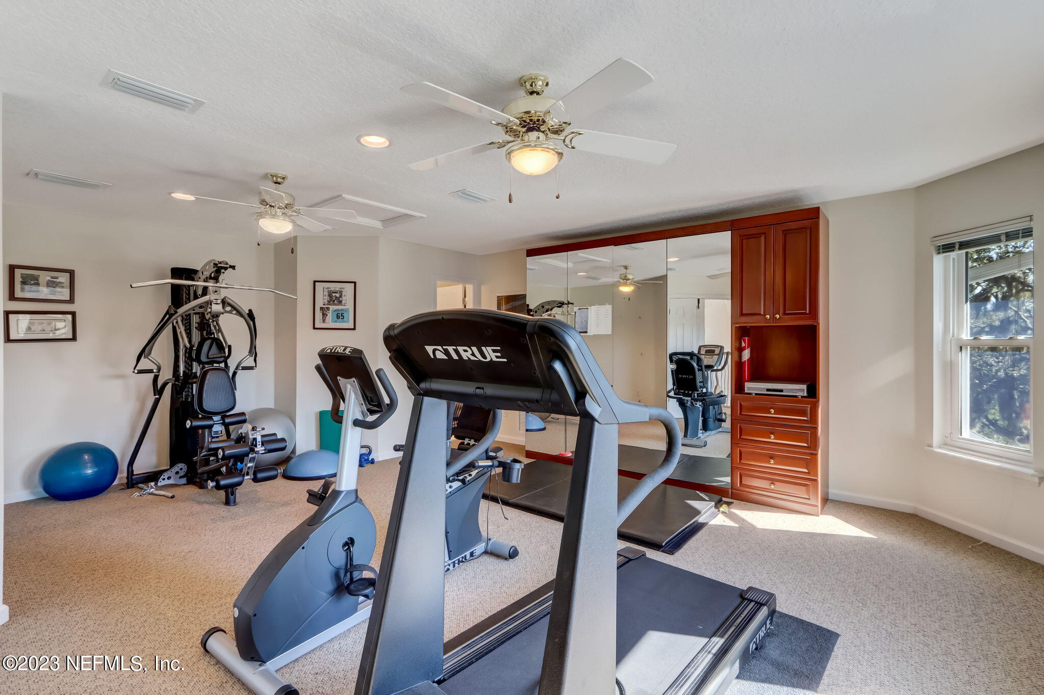 8270 MERGANSER DR