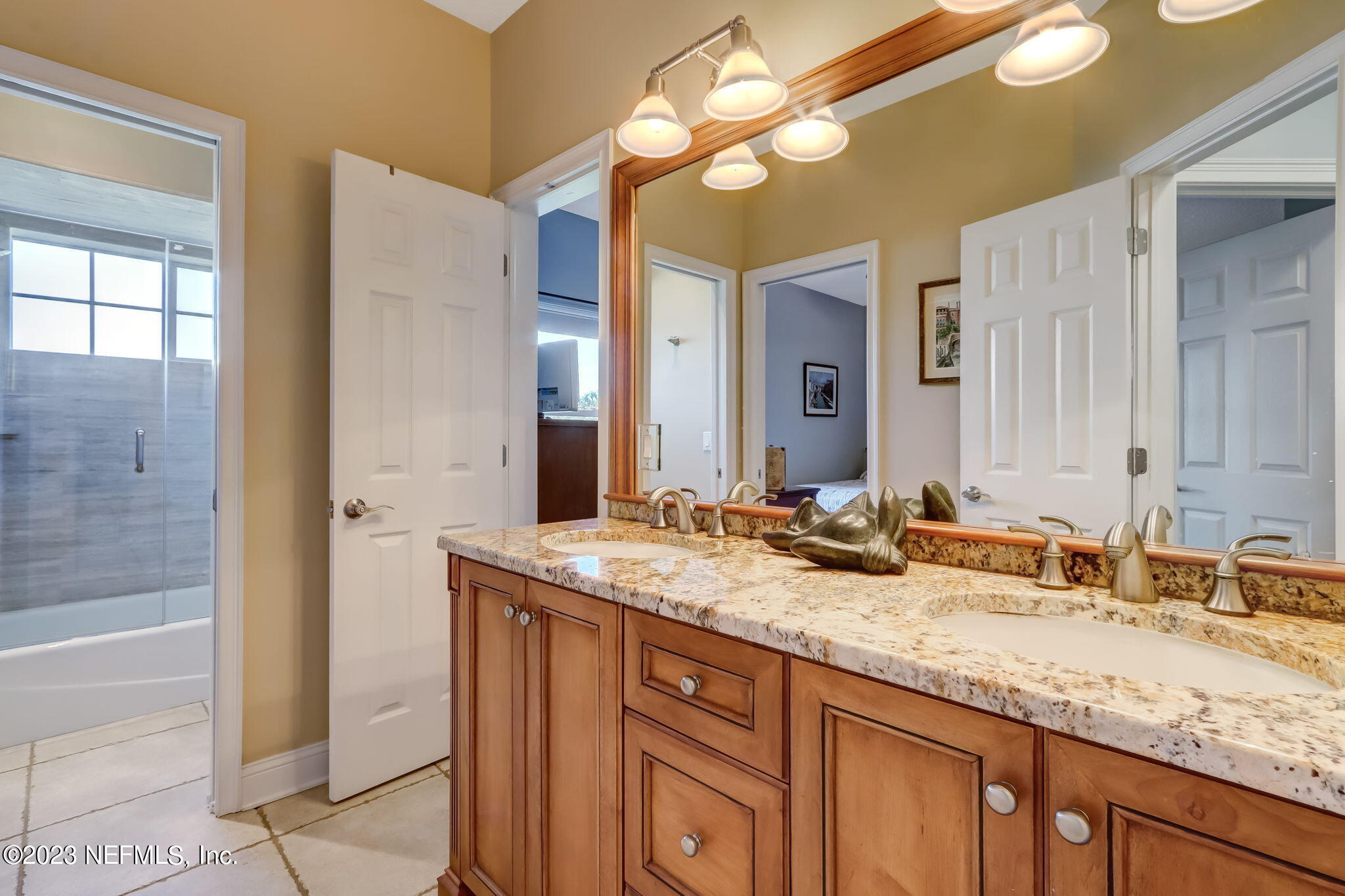 8270 MERGANSER DR