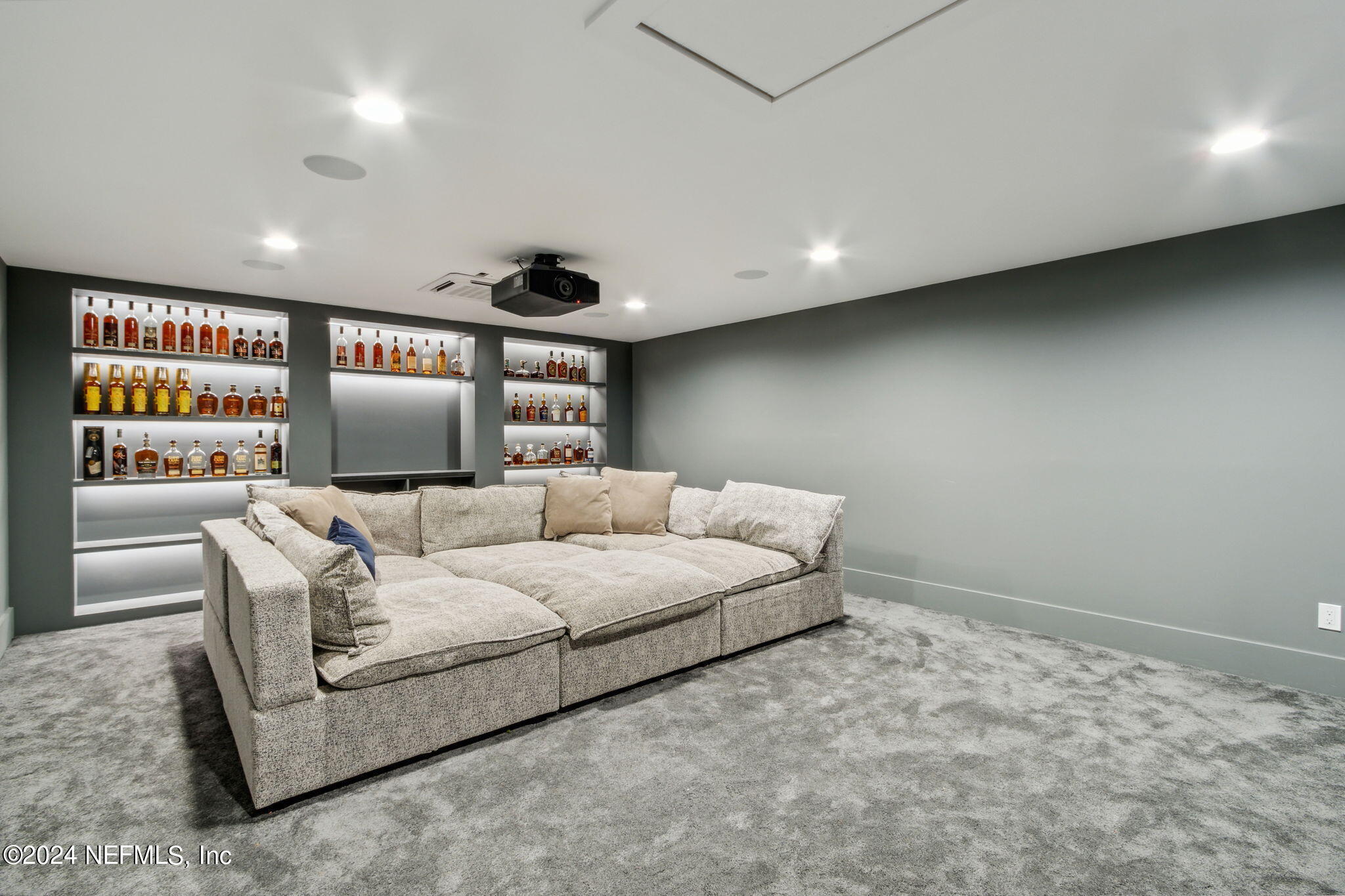 395 8TH Street