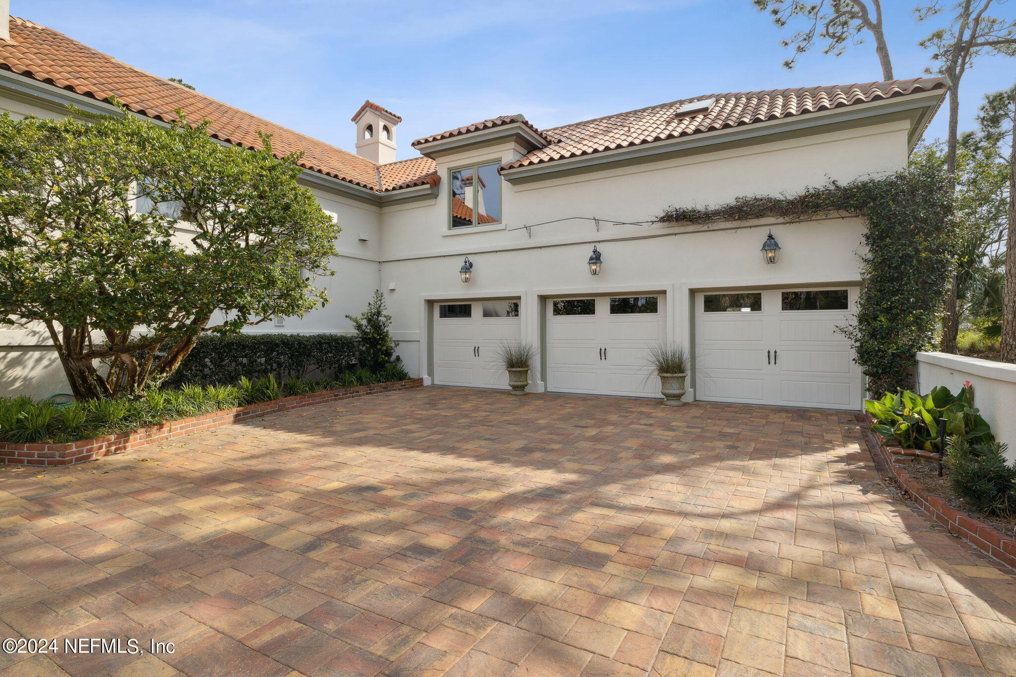 129 TEAL POINTE Lane