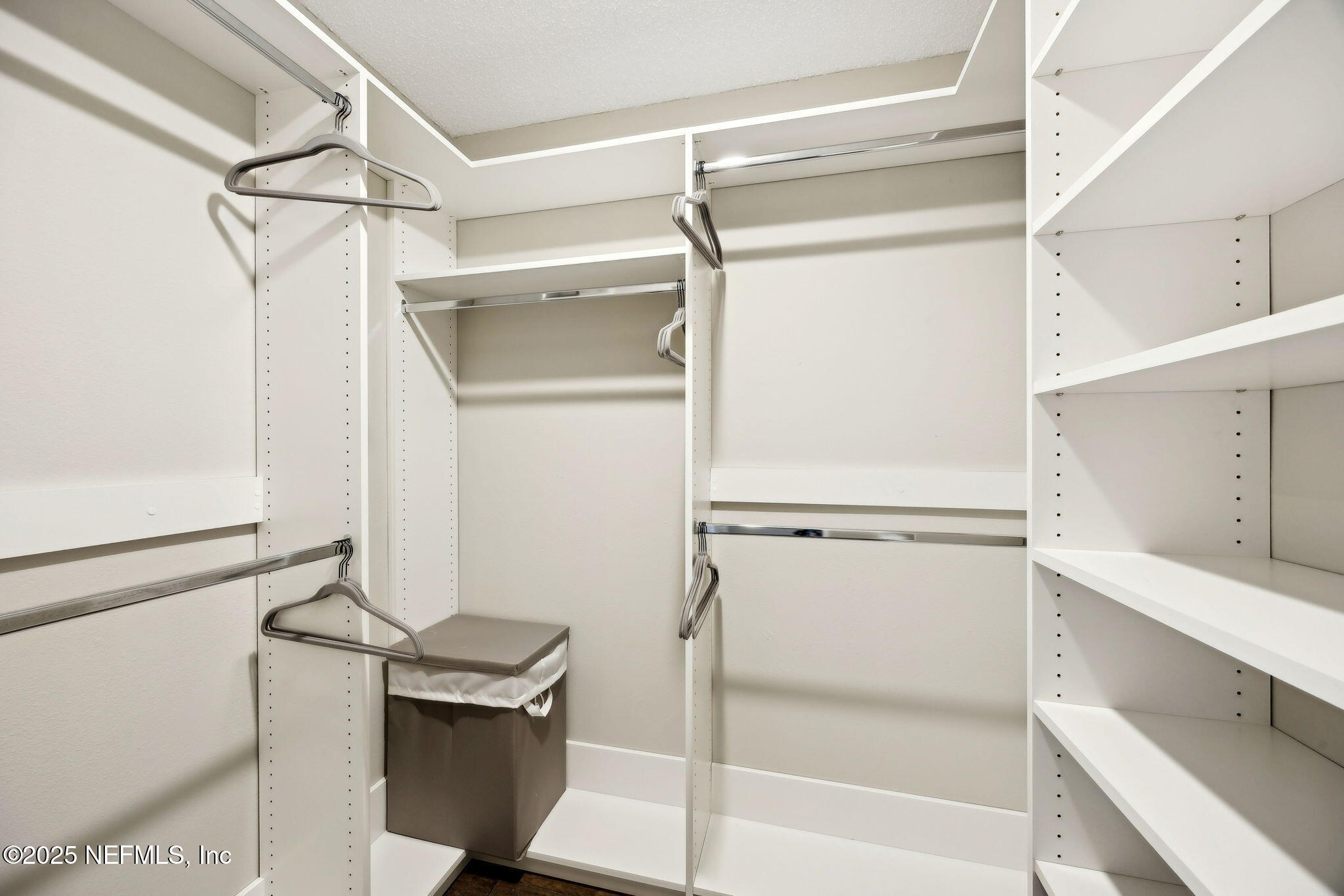 174 LA PASADA Circle S