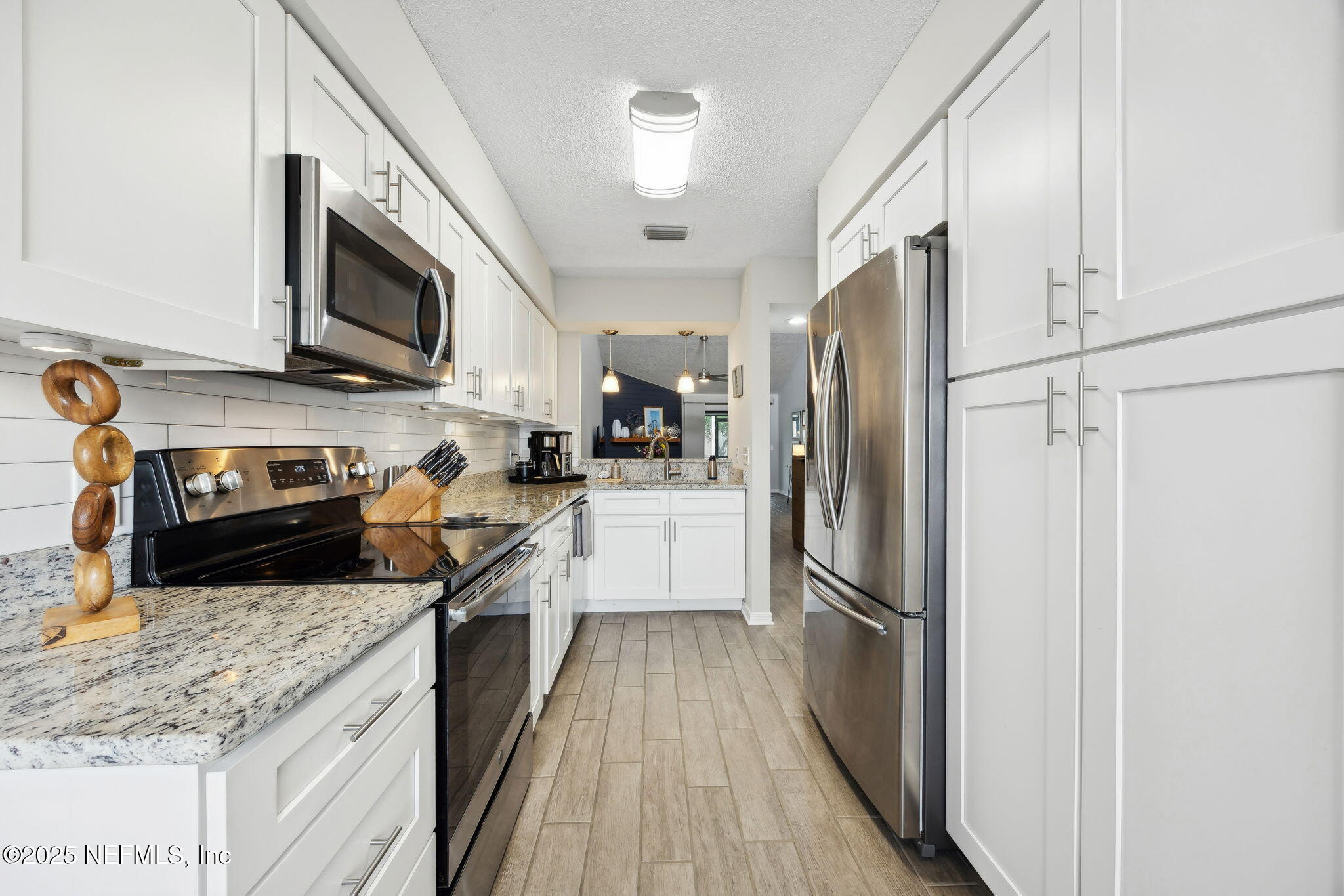 174 LA PASADA Circle S