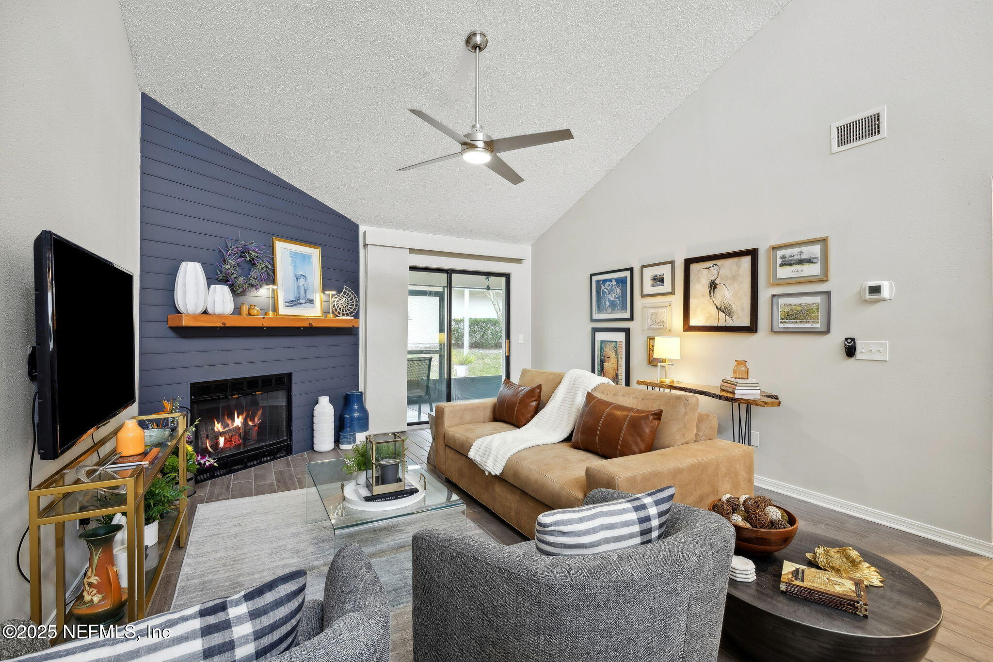 174 LA PASADA Circle S