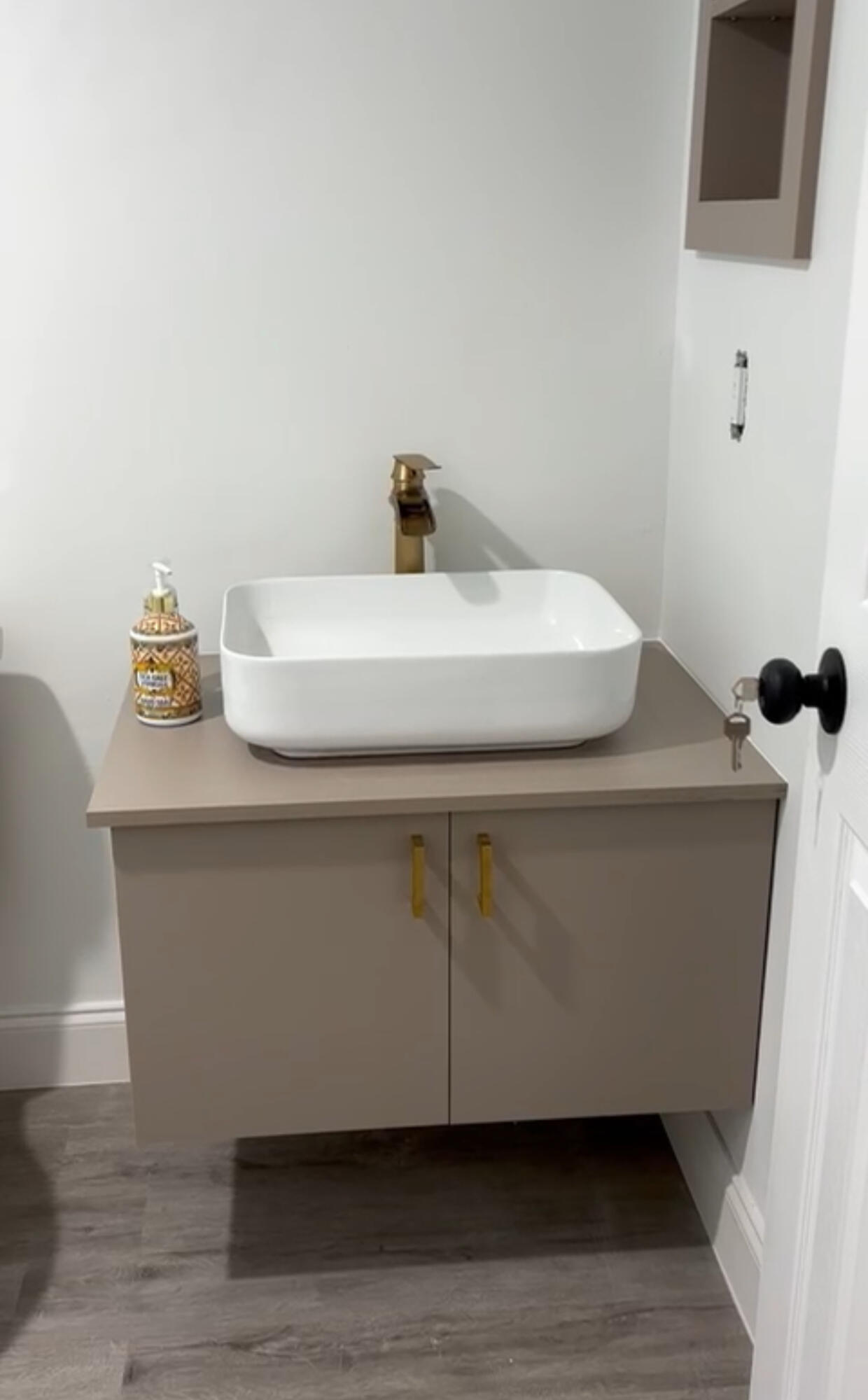 204 Mansfield E 204
