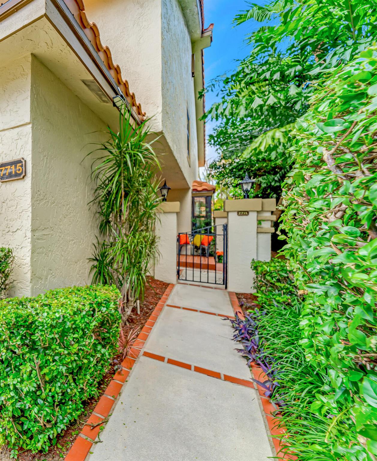 7715 La Mirada Drive