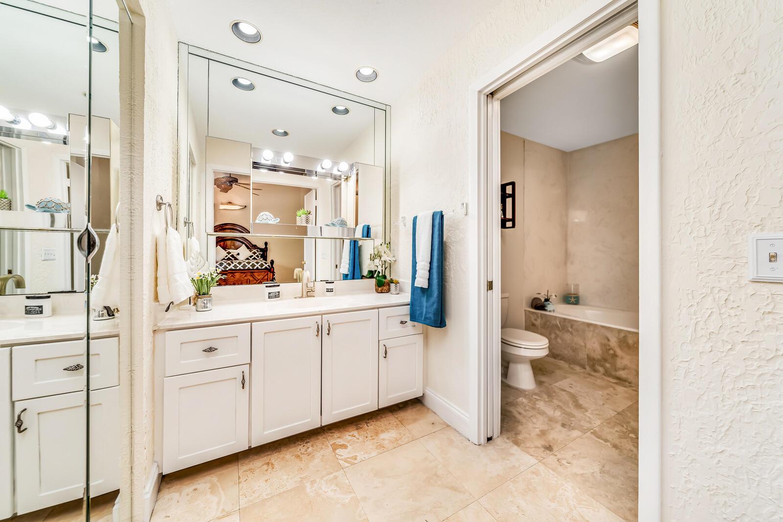 7715 La Mirada Drive