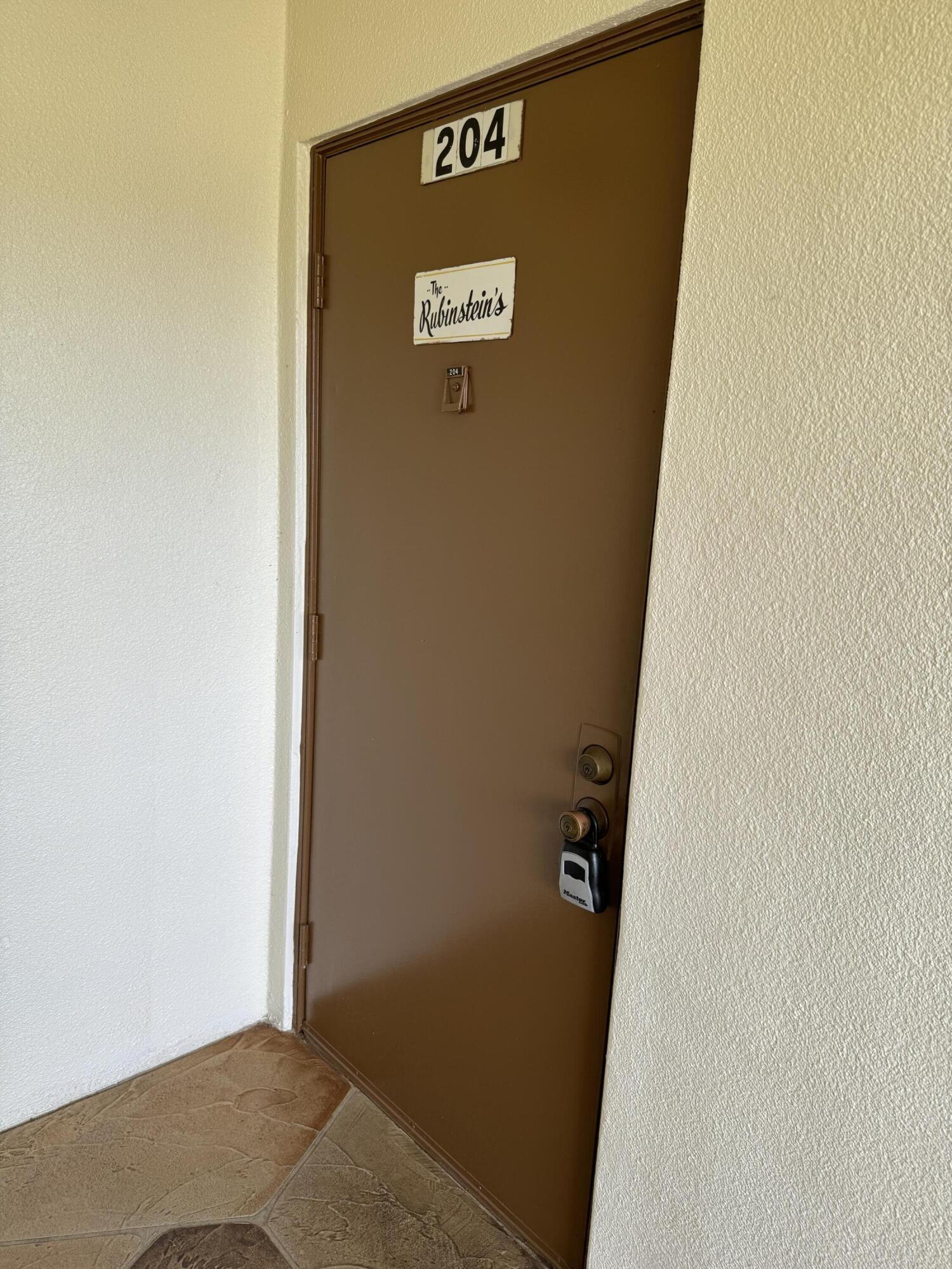 204 Mansfield E 204