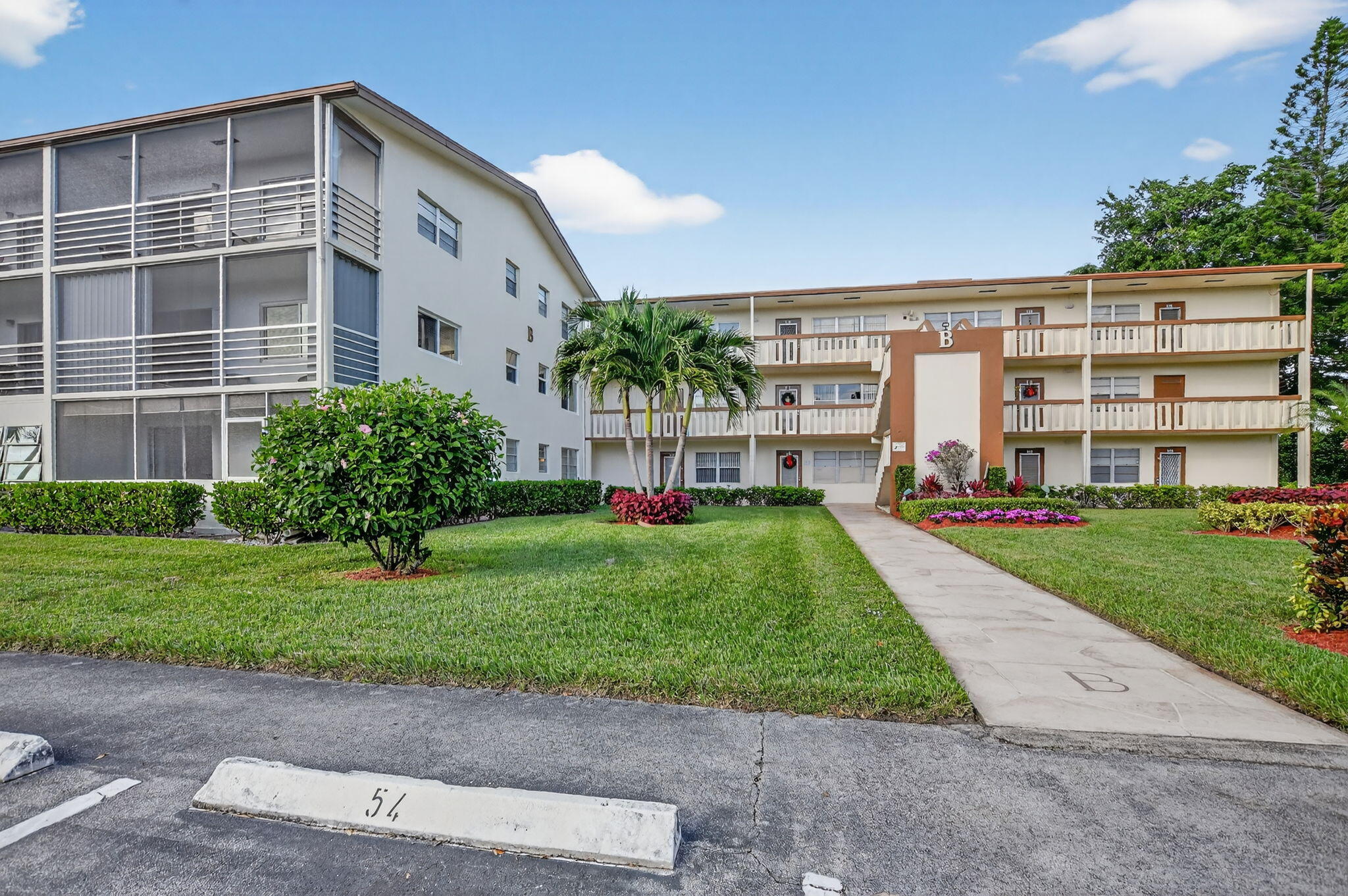 52 Mansfield B B