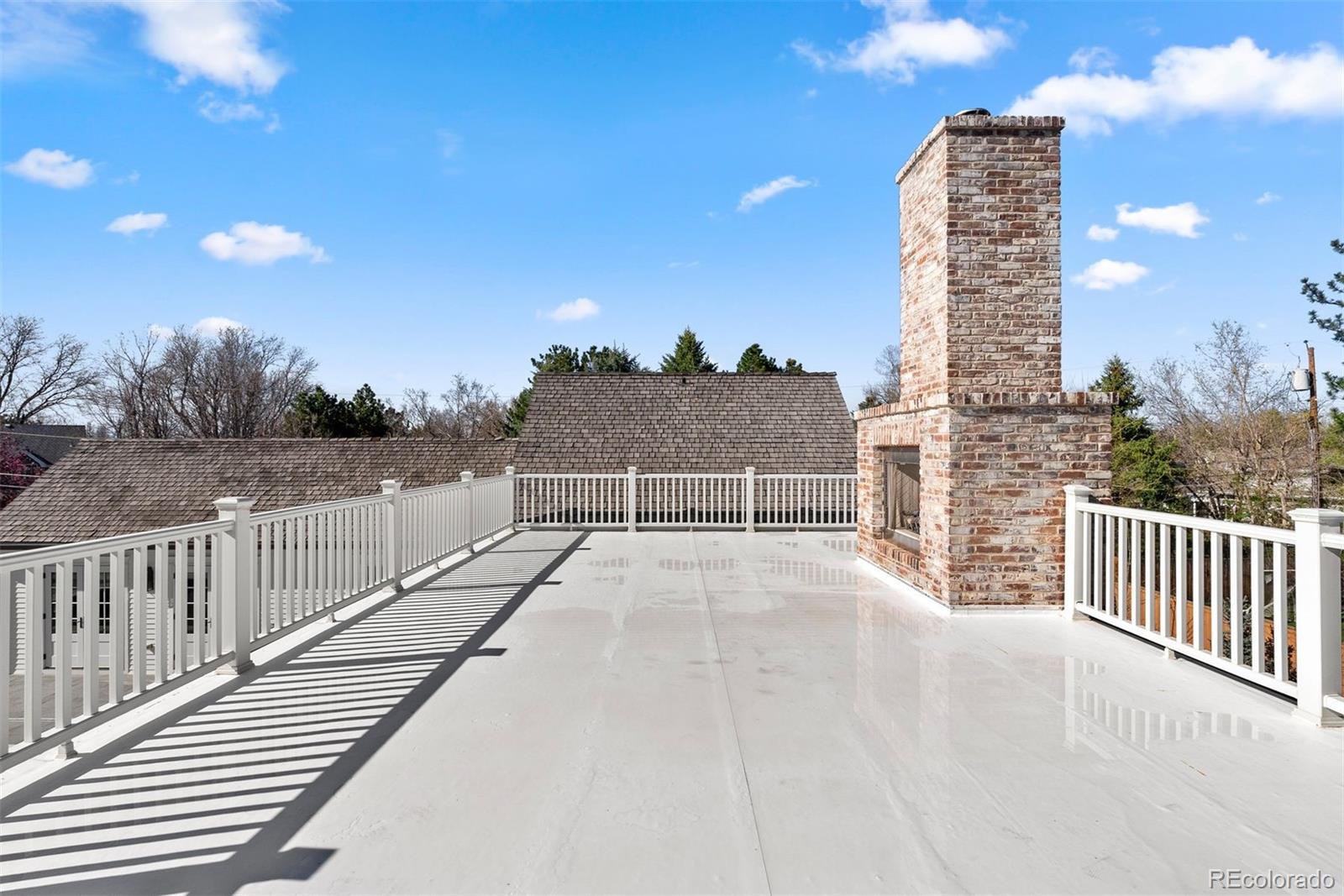 12 Viking Drive