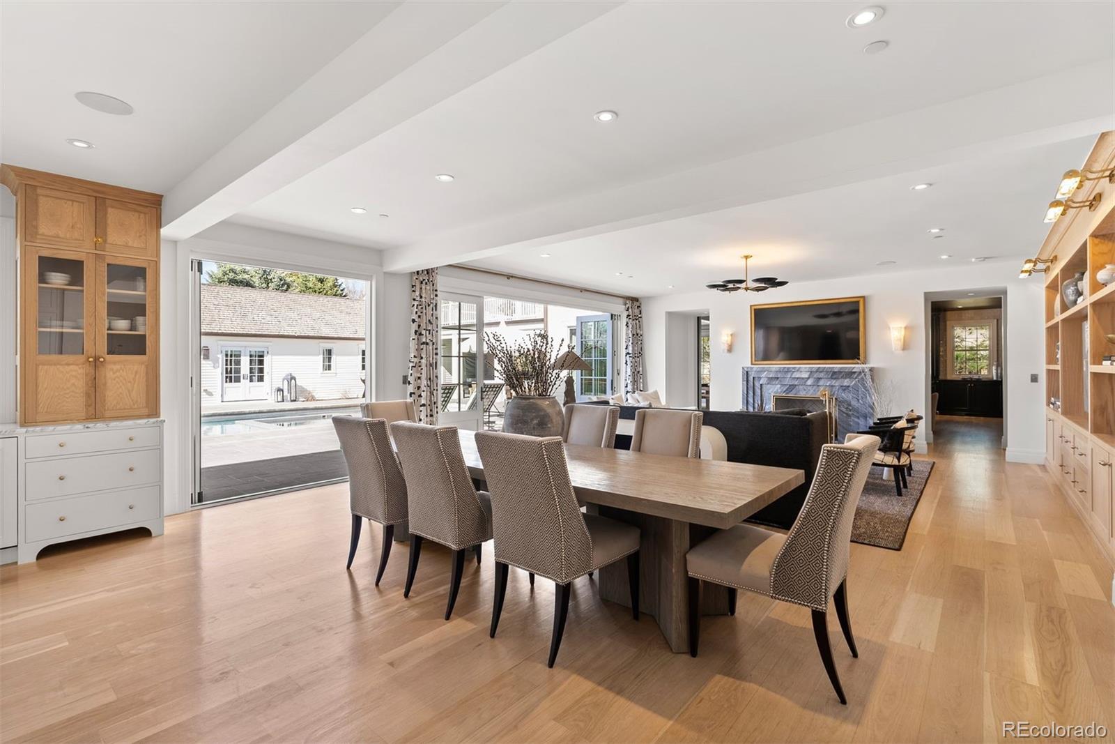 12 Viking Drive