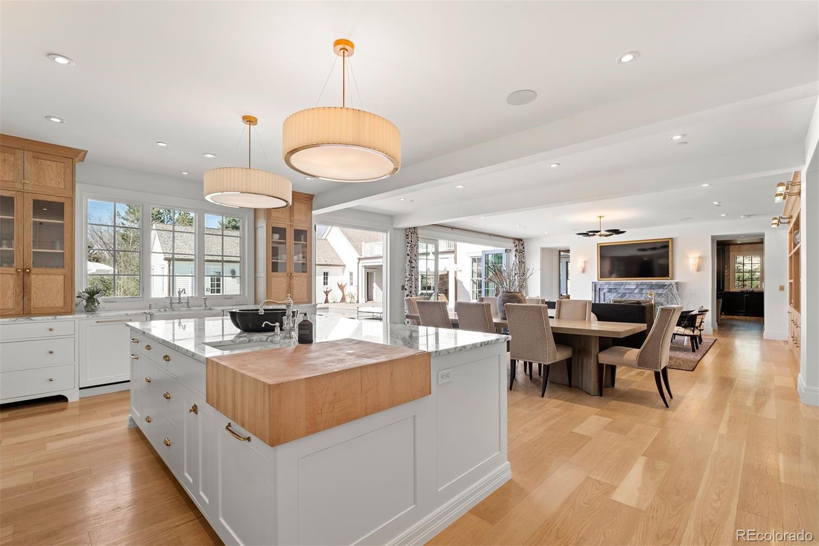 12 Viking Drive