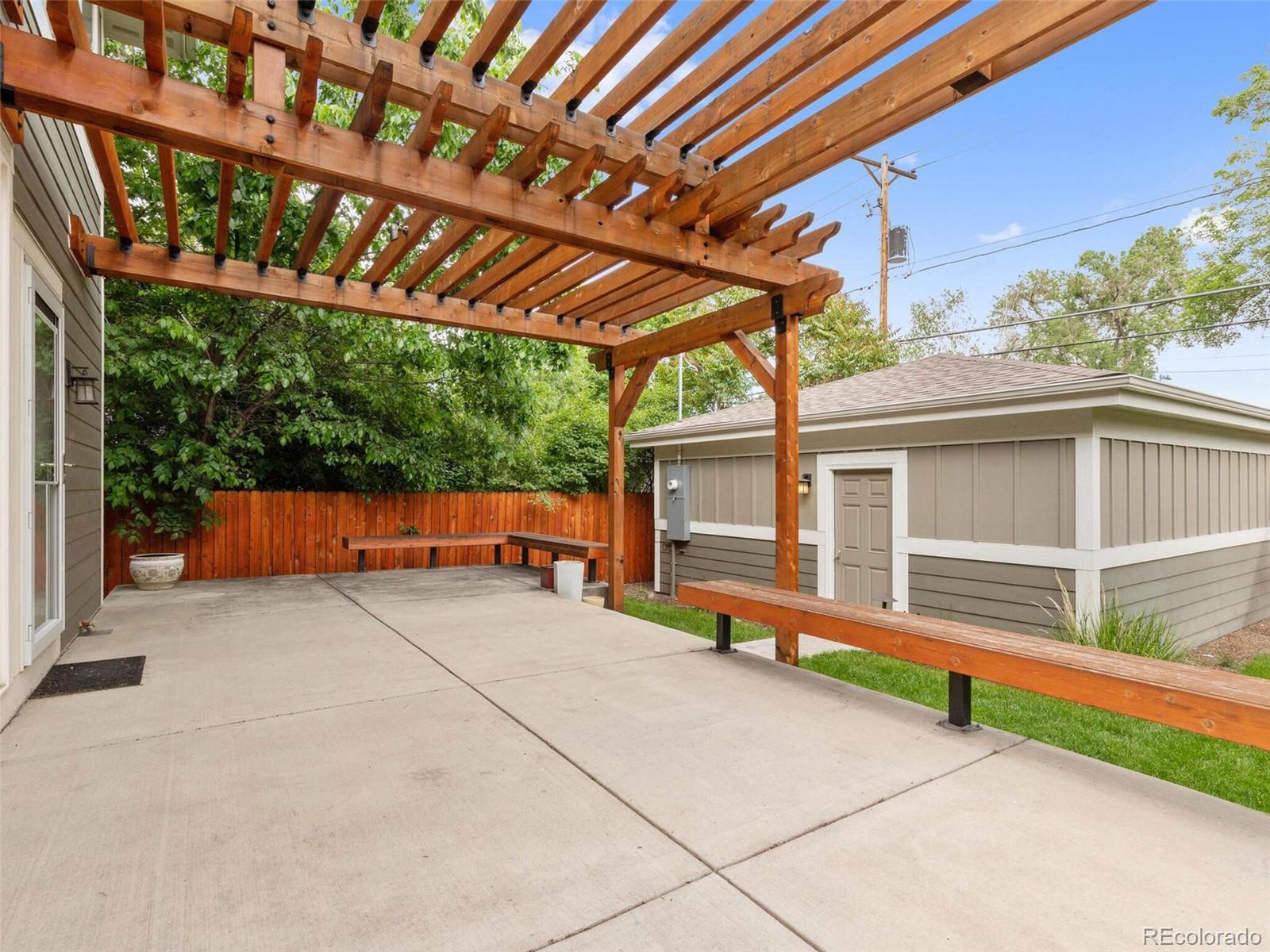 3944 Lowell Boulevard